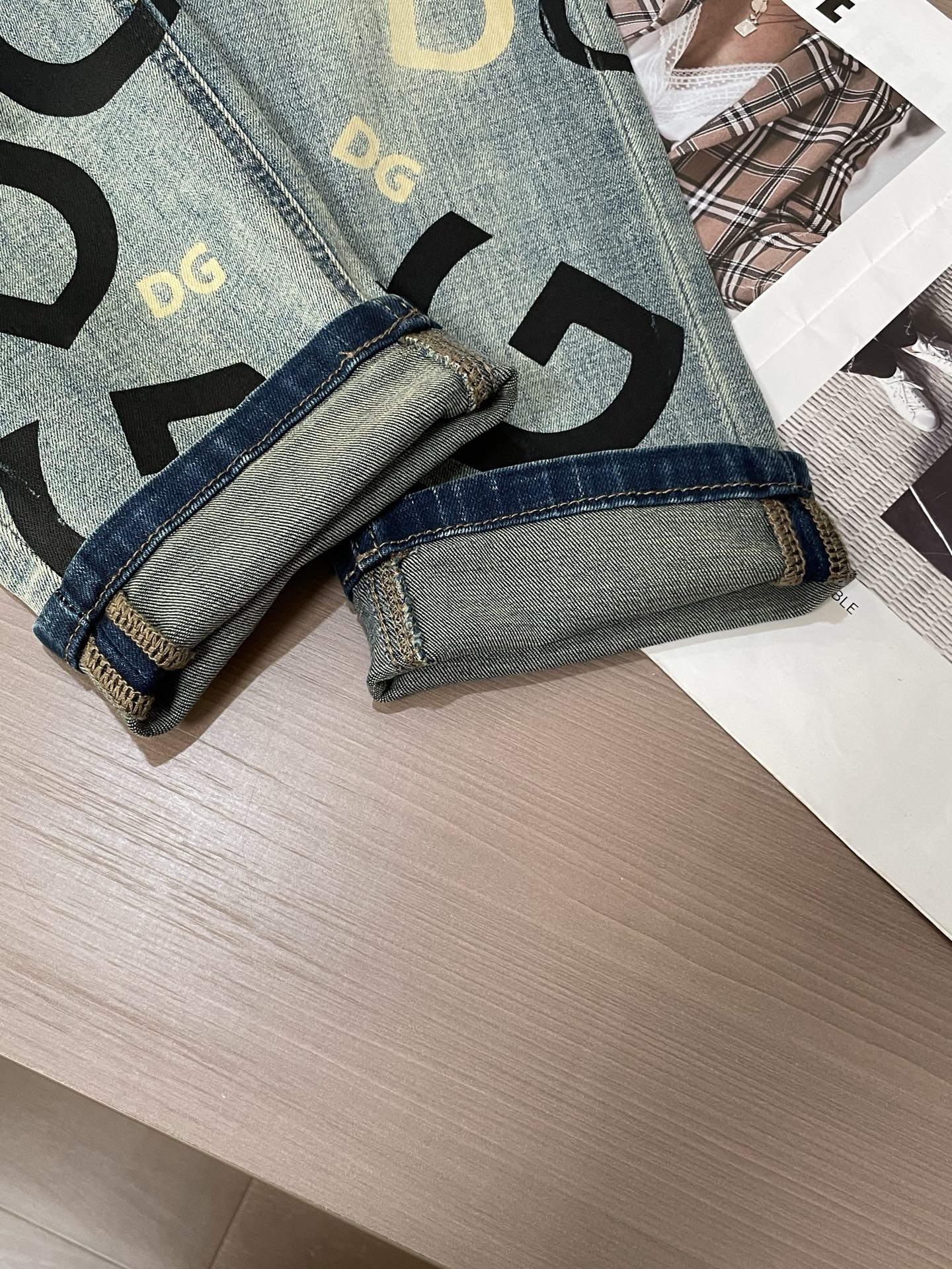 “Latest Jeans: Versatile Styles for Perfect Outfit Combinations in Sizes 29-40” - 图片 6