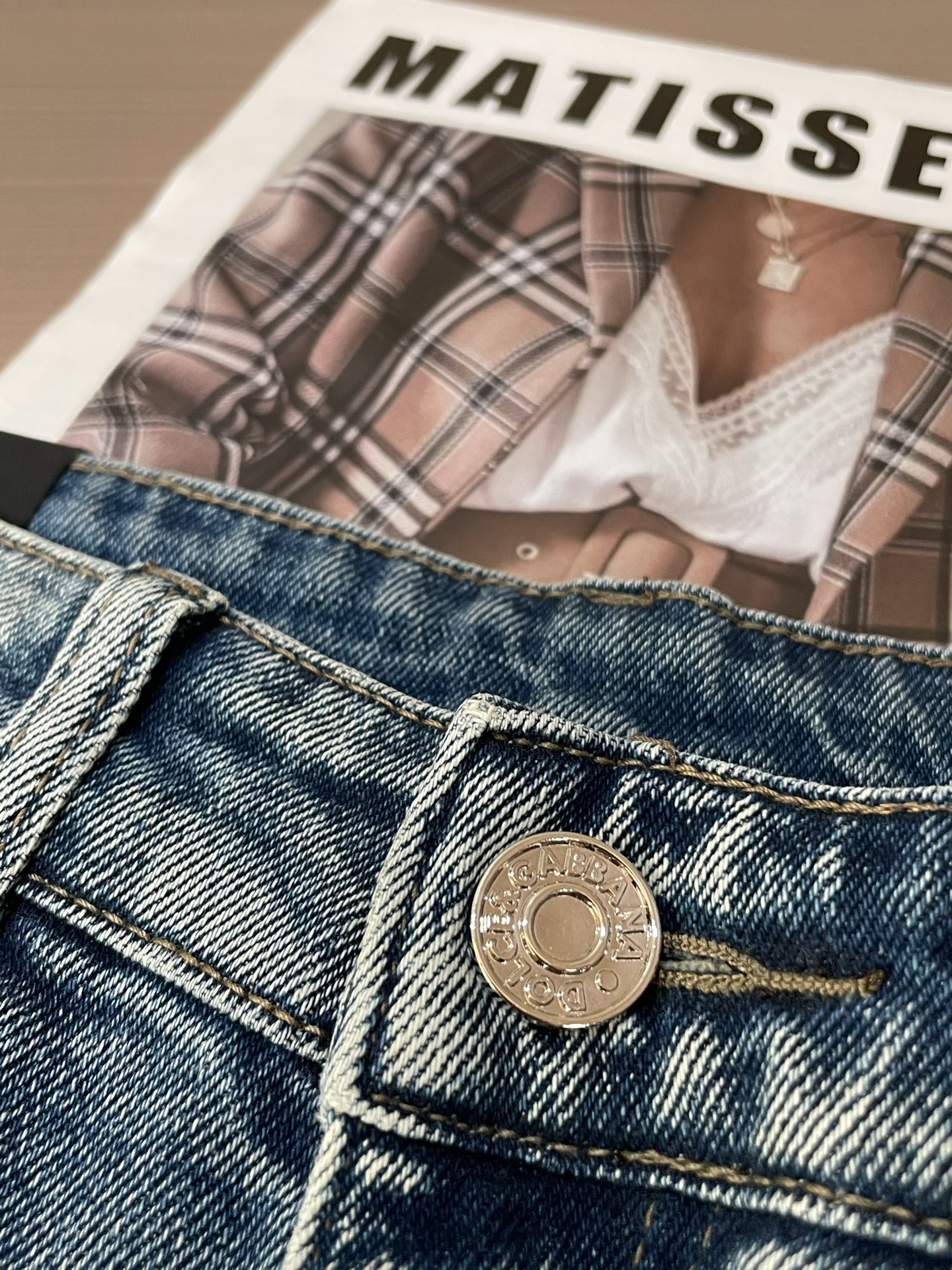 Latest Jeans Collection: Versatile Styles for Every Body Type - 图片 4