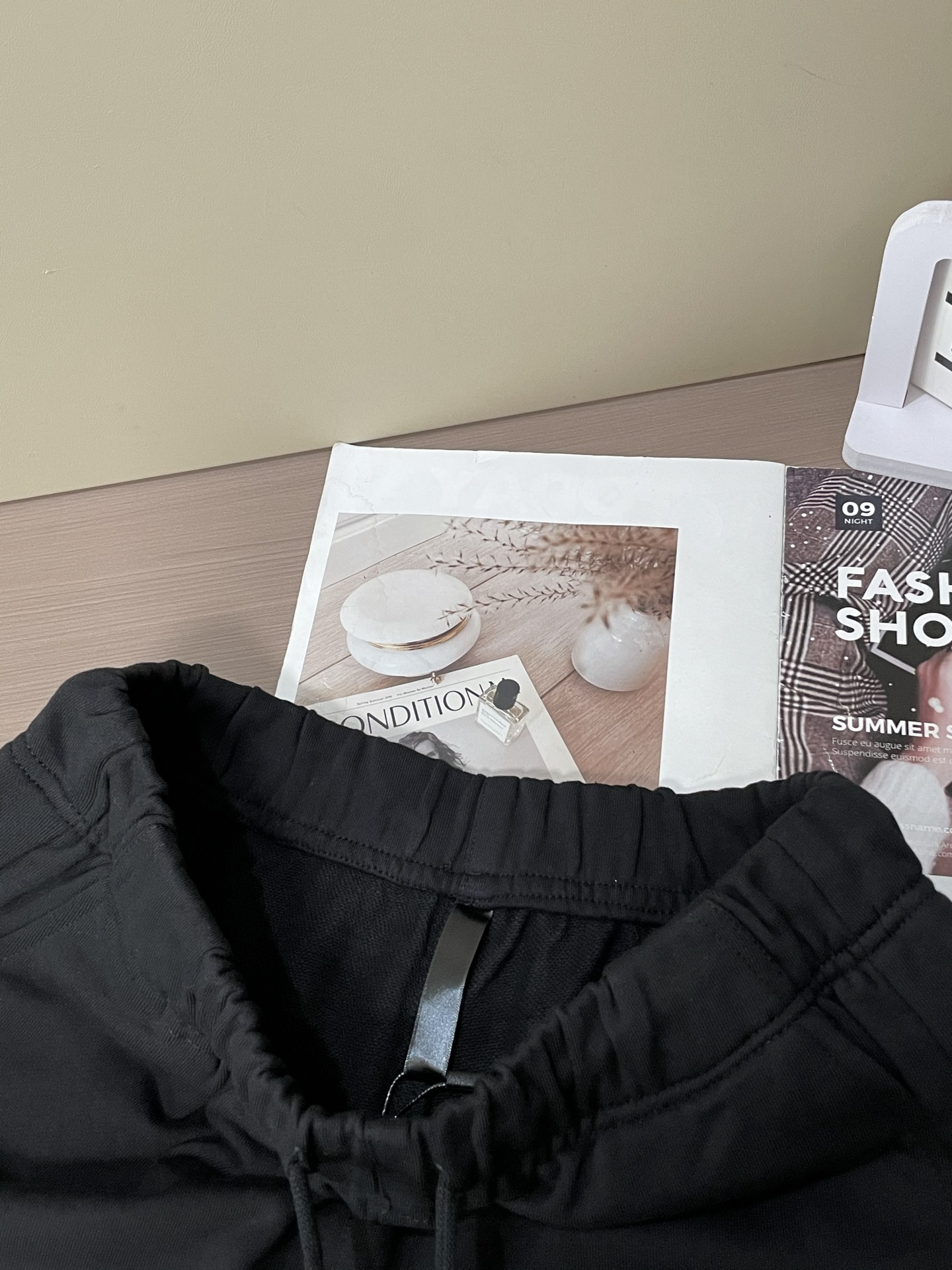 Loewe 2025 Summer Shorts: Comfortable, Stylish, and Breathable with High-Quality Cotton Fabric - 图片 7