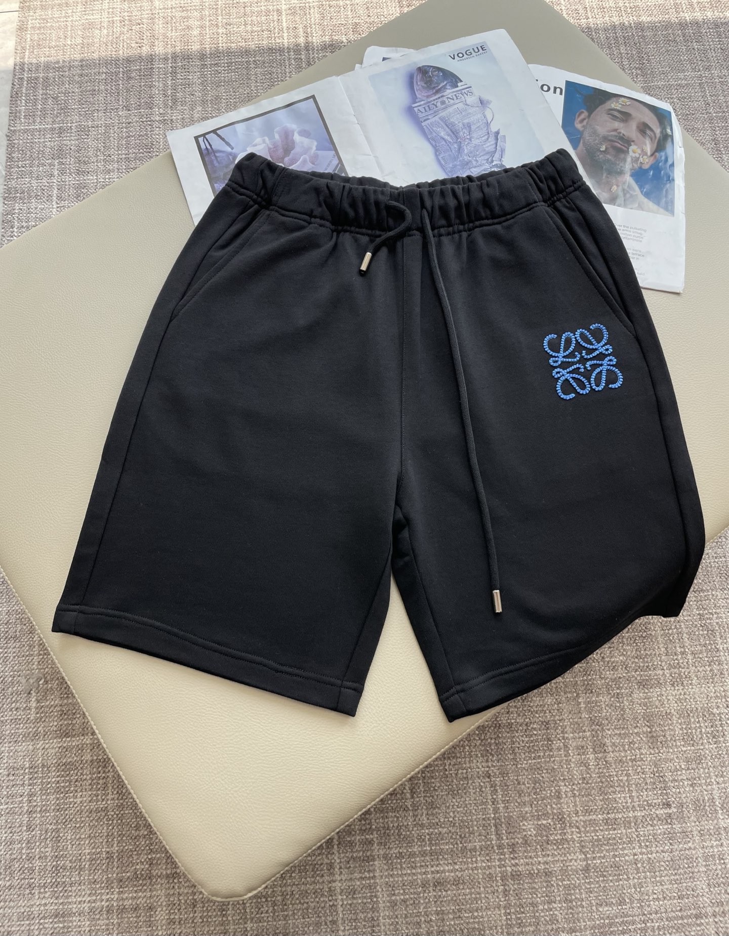 Loewe 2025 Summer Shorts: Comfortable, Stylish, and Breathable with High-Quality Cotton Fabric - 图片 8