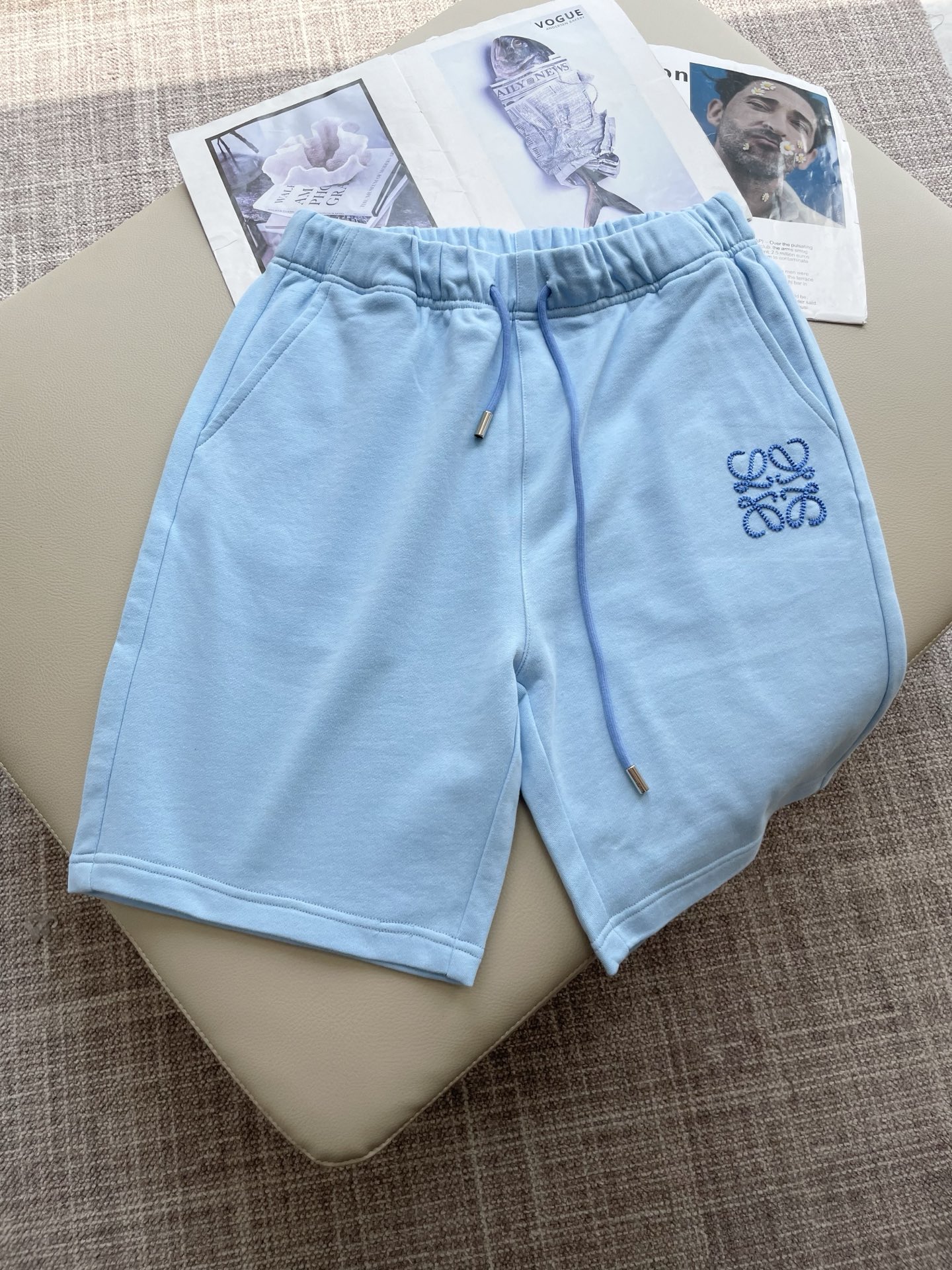Loewe 2025 Summer Shorts: Comfortable, Stylish, and Breathable with High-Quality Cotton Fabric - 图片 1