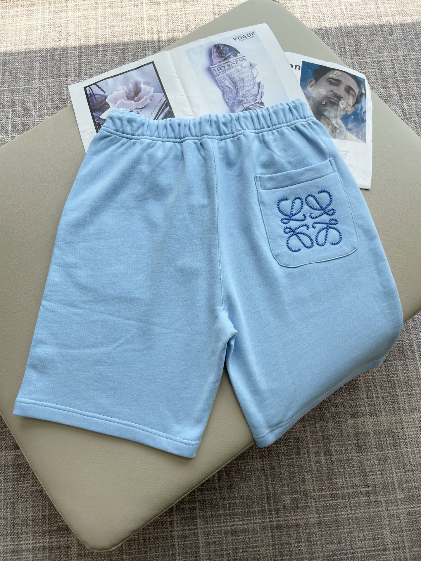 Loewe 2025 Summer Shorts: Comfortable, Stylish, and Breathable with High-Quality Cotton Fabric - 图片 6
