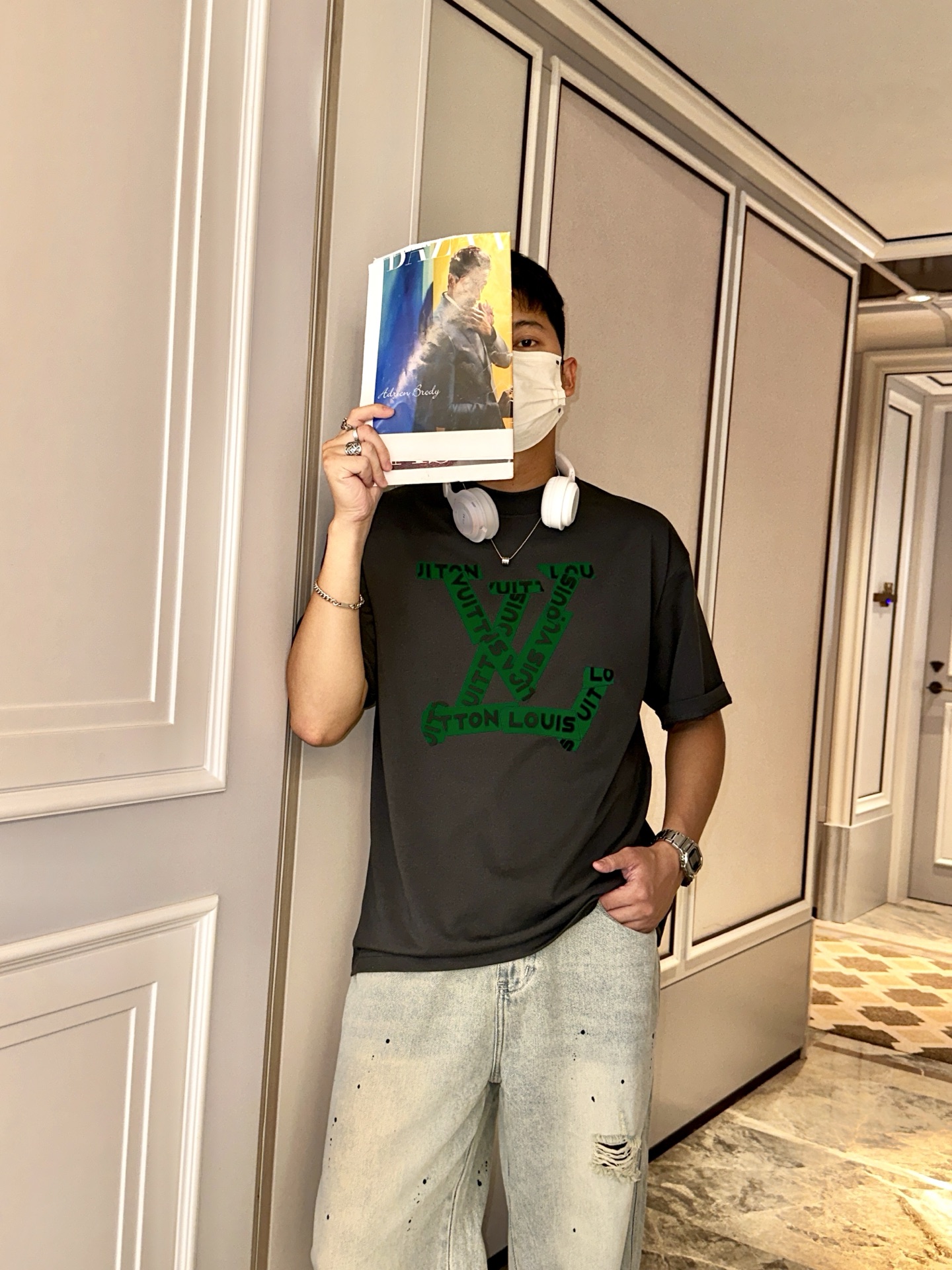 Lv2026春夏款/官网同步面料采用重磅纯棉精梳棉面料，OS宽松版型，上身版型超正！日常百搭，衣橱必备单