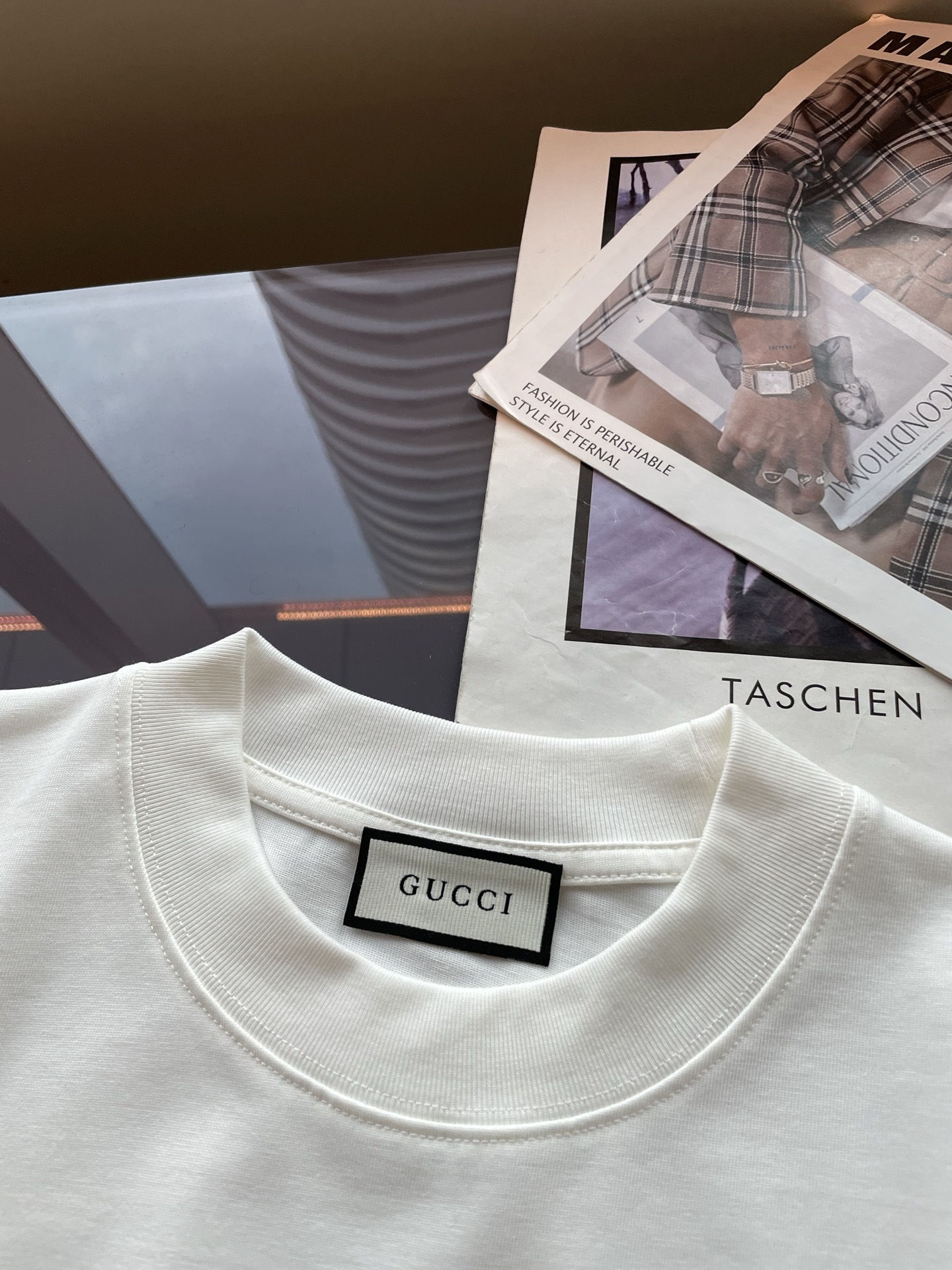 Gucc 2026春夏款/官网同步面料采用重磅纯棉精梳棉面料，OS宽松版型，上身版型超正！日常百搭，衣橱