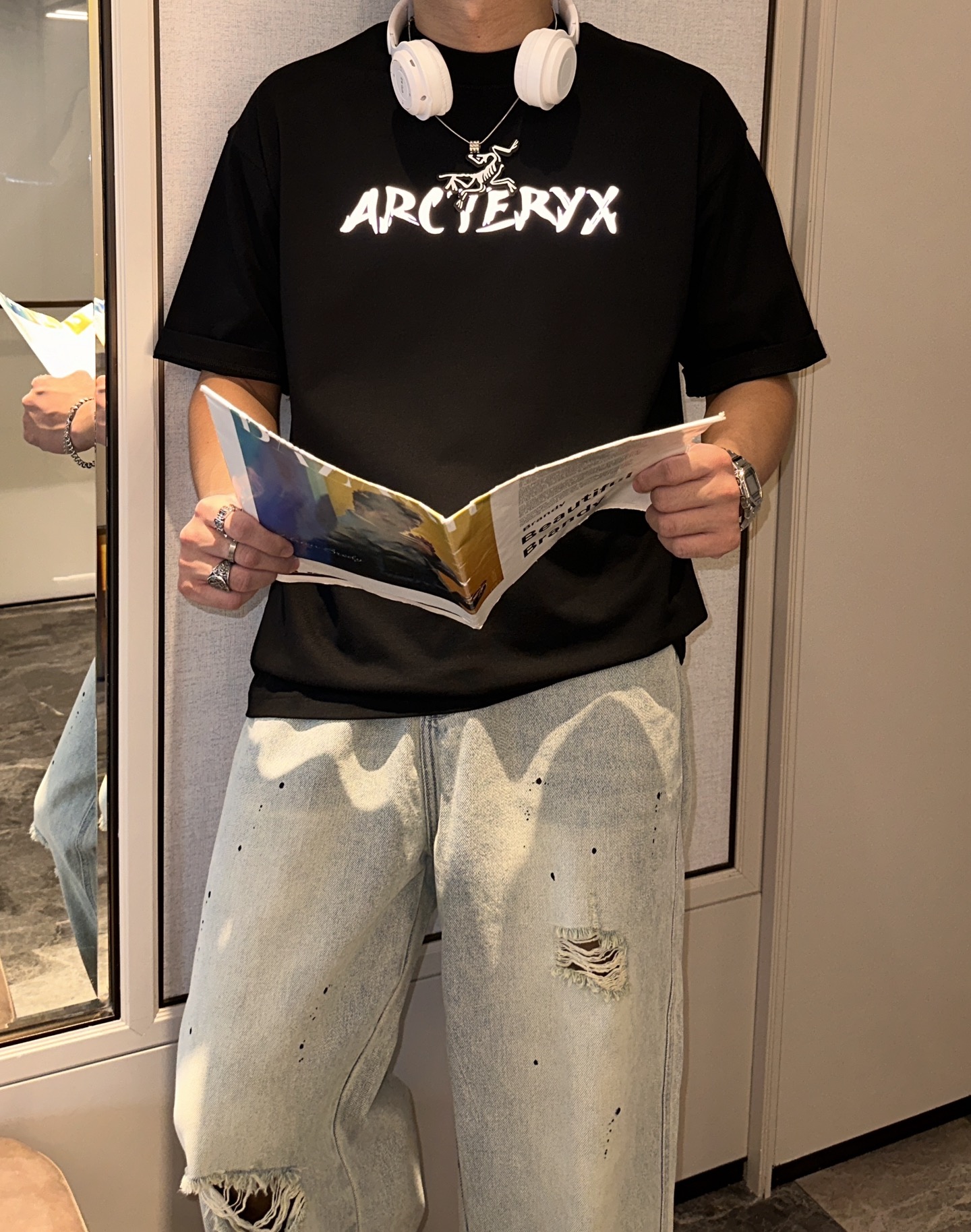 NO:509913,Archaeopteryx 2025 spring and summer style/official website synchronization The fabric is made of heavy pure cotton combed cotton fabric, OS loose style, and the upper body style is super positive!  Everyday versatile, a must-have item for wardrobe!  Size S-3XL (Large-size) Size/part S M L XL 2XL 3XL Shoulder width 52 54 56 57 59 60 Clothes length 70 72.75.78.82.85. Bust 54 56.58.60.62.64. Sleeve length 24 26 27 28 29 30,arc'teryx,alexander wang19860909始祖鸟 2025春夏款/官网同步 面料采用重磅纯棉精梳棉面料,OS宽松版型,上身版型超正！日常百搭,衣橱必备单品！ 尺码 S-3XL（版型偏大） 码数/部位S M L XL 2XL 3XL 肩宽 52 54 56 57 59 60 衣长70 72.75.78.82.85. 胸围 54 56.58.60.62.64. 袖长24 26 27 28 29 30,arc'teryx,alexander wang,Men's clothing