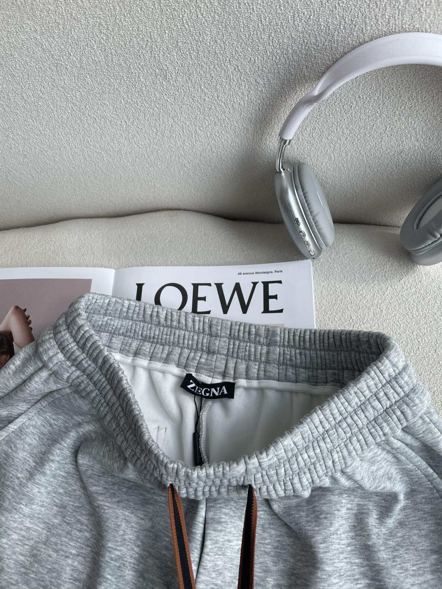 杰尼亚 2025秋冬最新休闲裤 内里加绒，非常保暖！版型超赞，能很好的修复各种腿型，非常个性！柔软排汗，