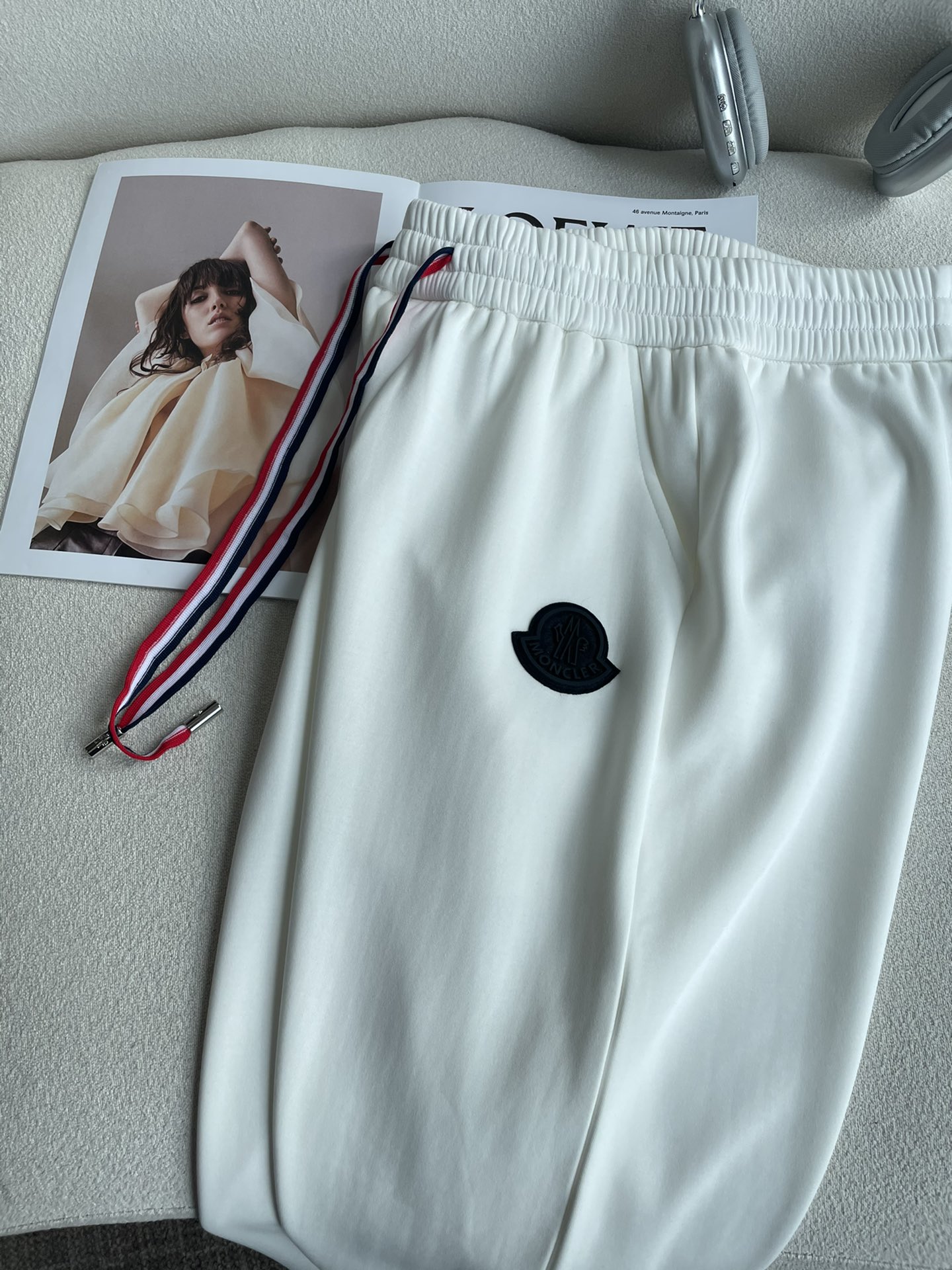 蒙口 2025秋冬最新休闲裤 内里加绒，非常保暖！版型超赞，能很好的修复各种腿型，非常个性！柔软排汗，舒