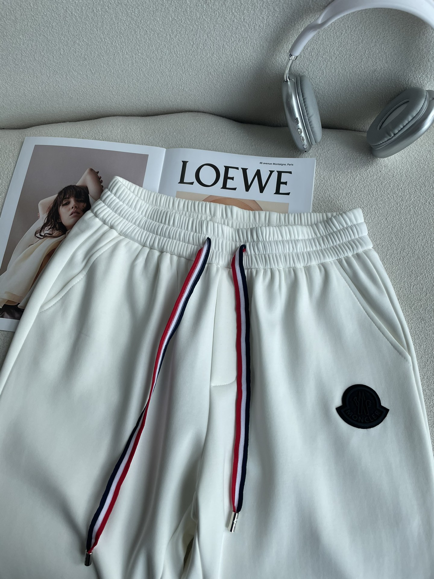 蒙口 2025秋冬最新休闲裤 内里加绒，非常保暖！版型超赞，能很好的修复各种腿型，非常个性！柔软排汗，舒