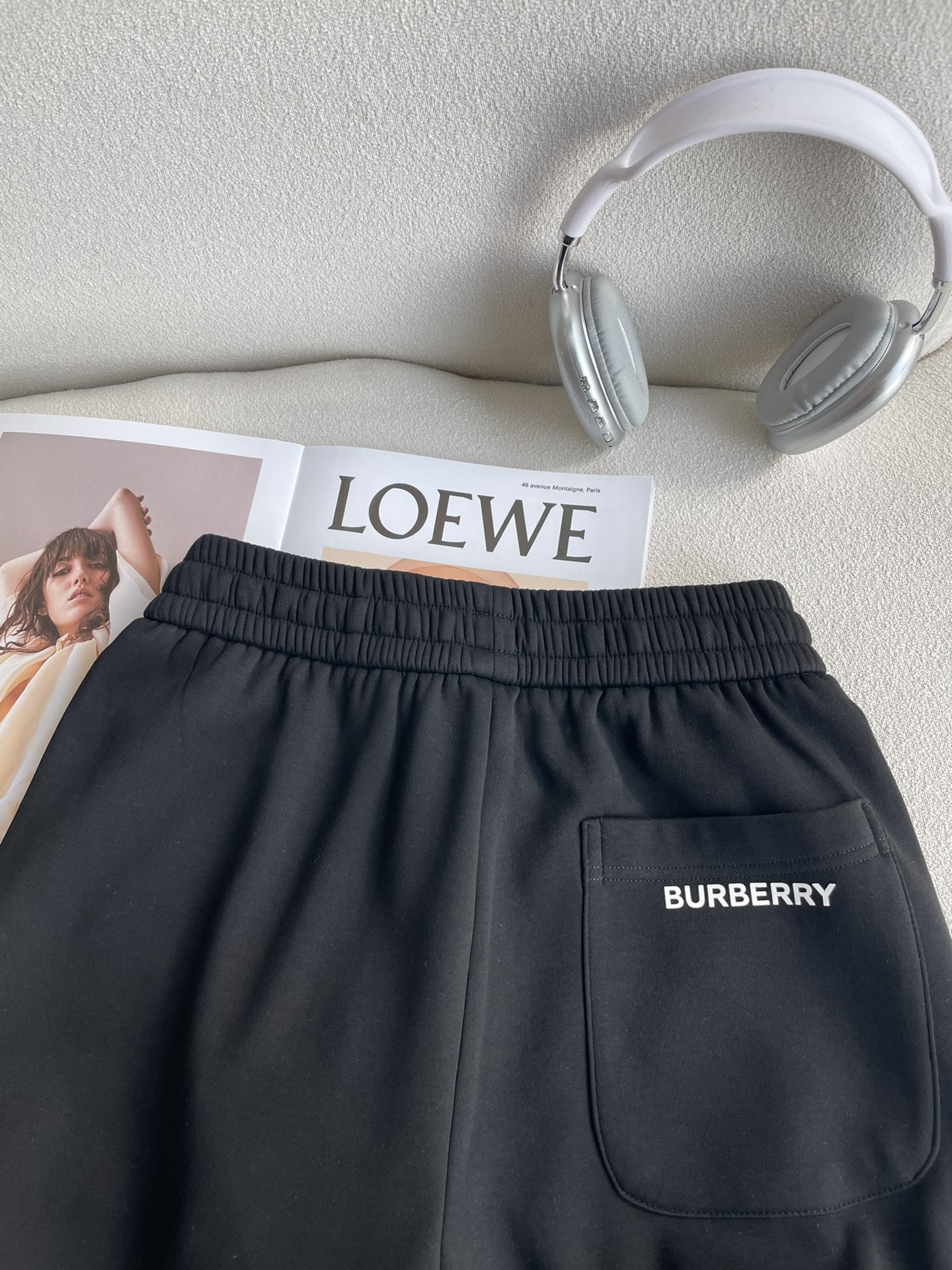 BUR 2025秋冬最新休闲裤 内里加绒，非常保暖！版型超赞，能很好的修复各种腿型，非常个性！柔软排汗，