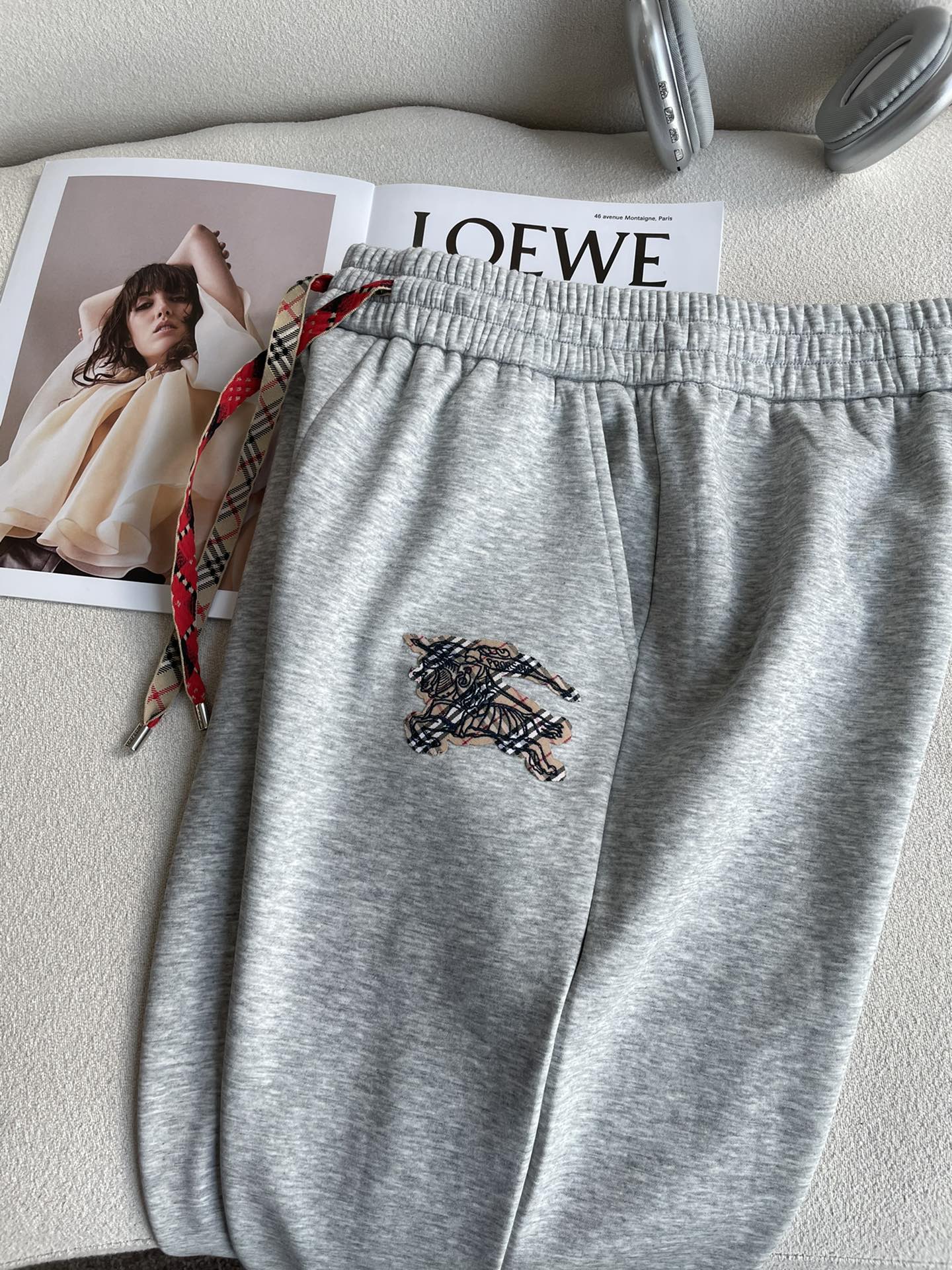 BUR 2025秋冬最新休闲裤 内里加绒，非常保暖！版型超赞，能很好的修复各种腿型，非常个性！柔软排汗，