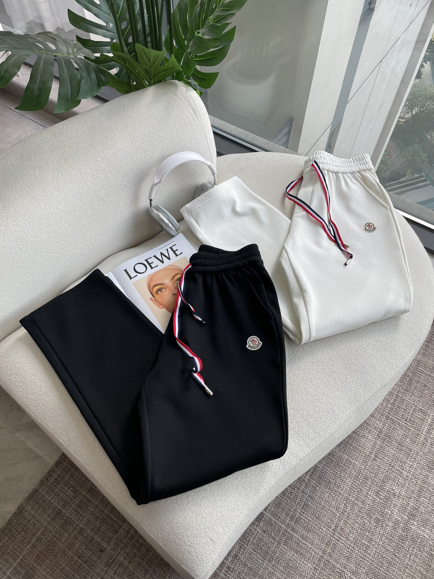 蒙口 2025秋冬最新休闲裤 内里加绒，非常保暖！版型超赞，能很好的修复各种腿型，非常个性！柔软排汗，舒