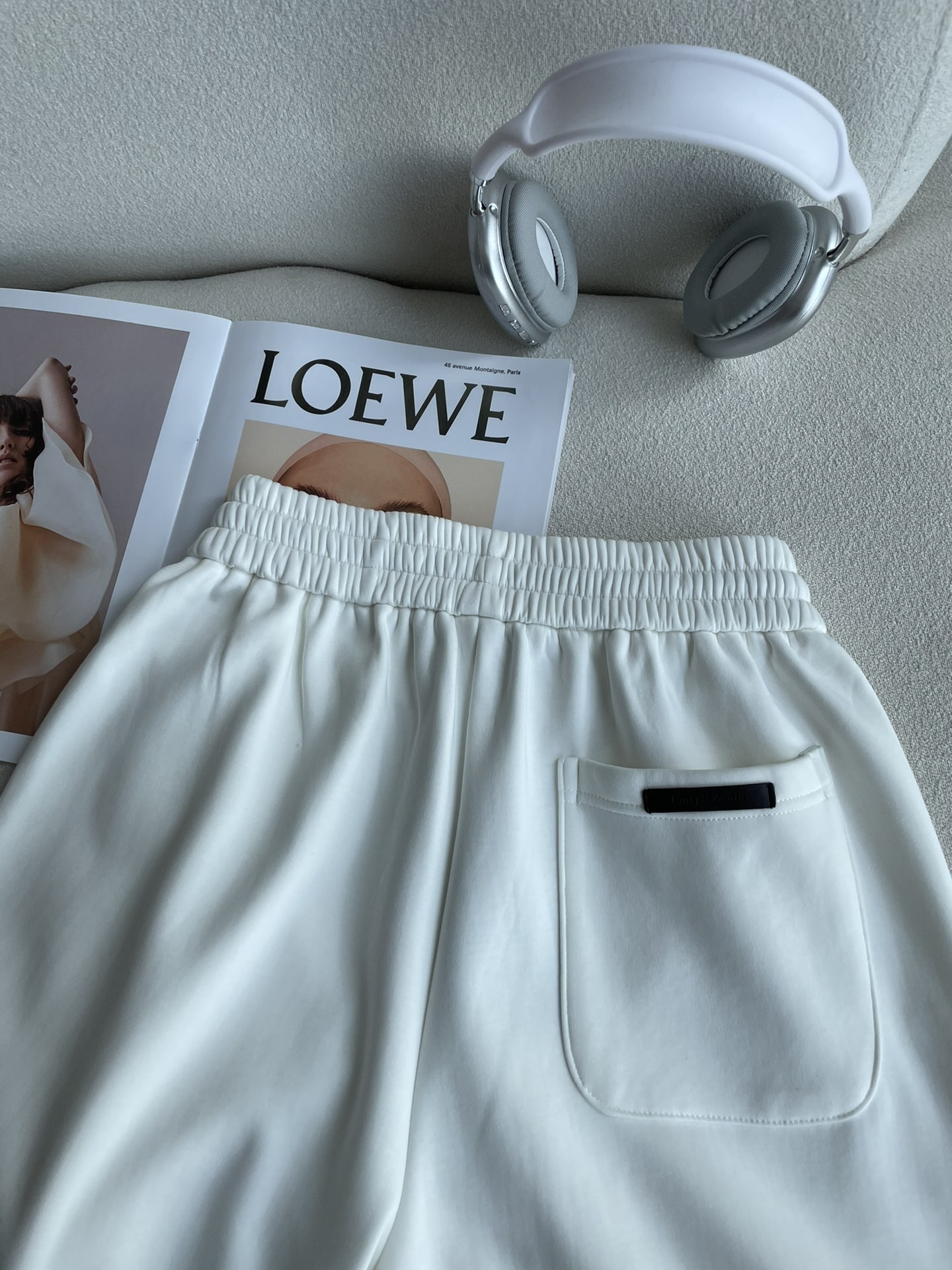 杰尼亚 2025秋冬最新休闲裤 内里加绒，非常保暖！版型超赞，能很好的修复各种腿型，非常个性！柔软排汗，