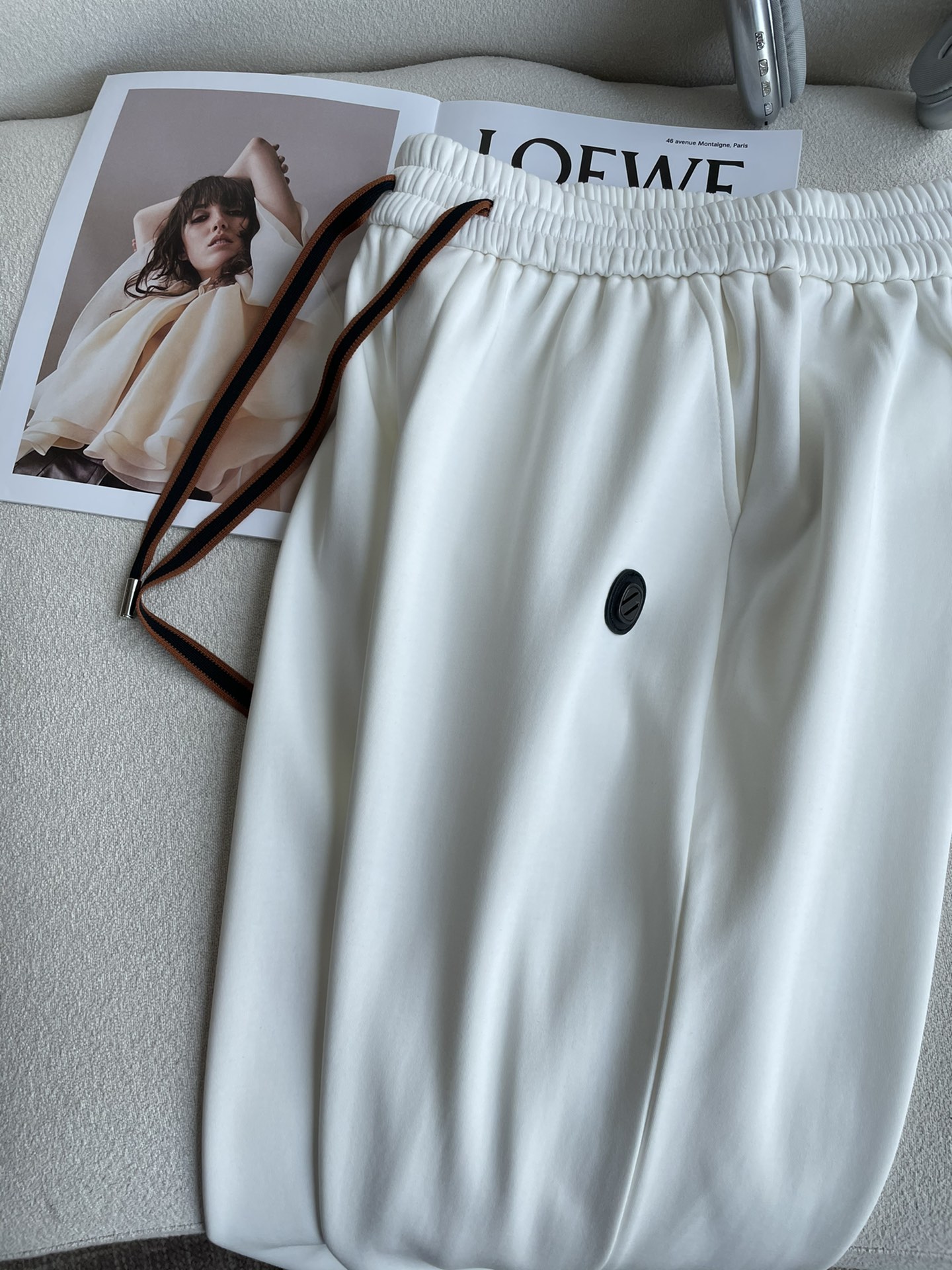 杰尼亚 2025秋冬最新休闲裤 内里加绒，非常保暖！版型超赞，能很好的修复各种腿型，非常个性！柔软排汗，