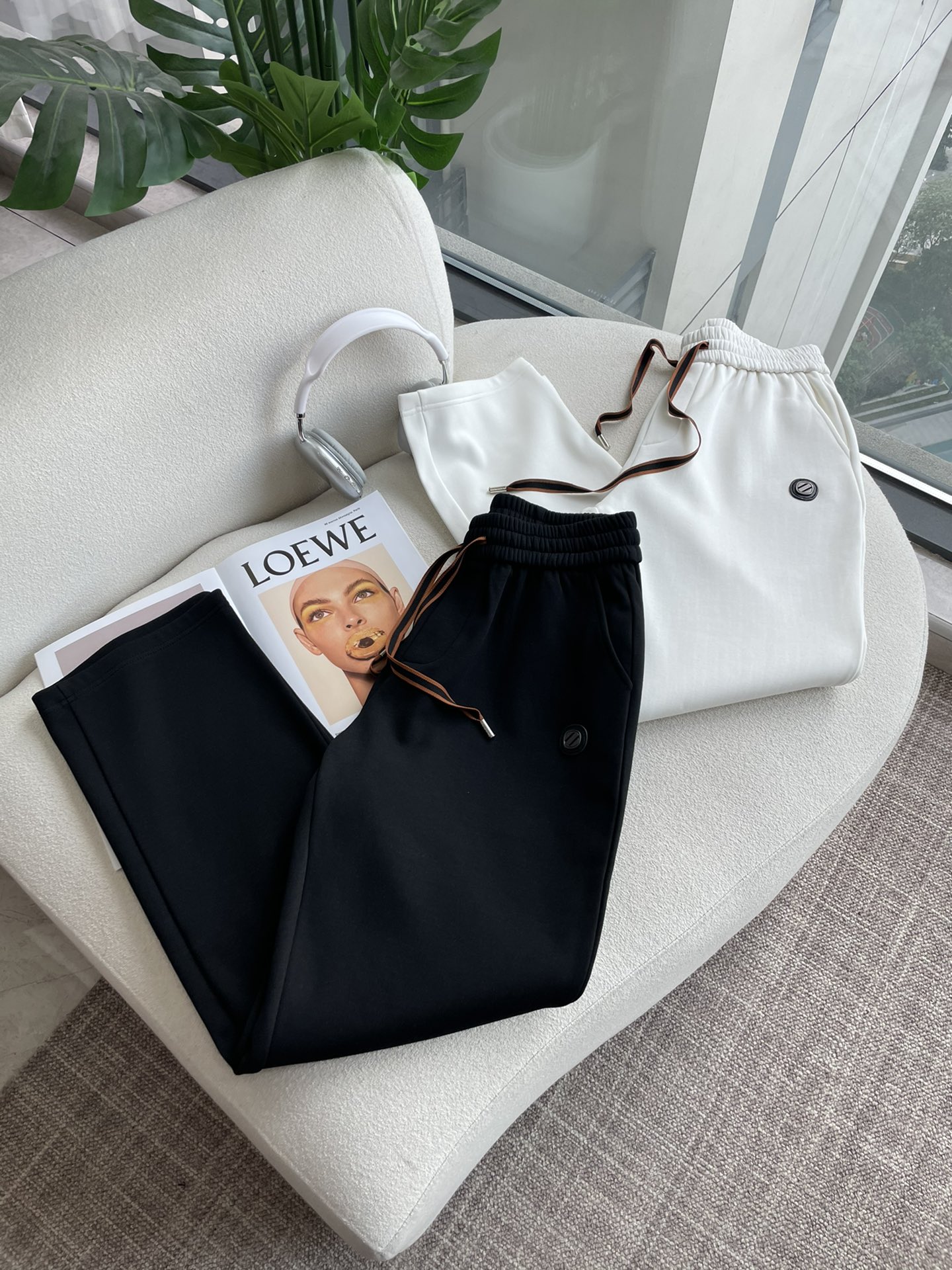 杰尼亚 2025秋冬最新休闲裤 内里加绒，非常保暖！版型超赞，能很好的修复各种腿型，非常个性！柔软排汗，