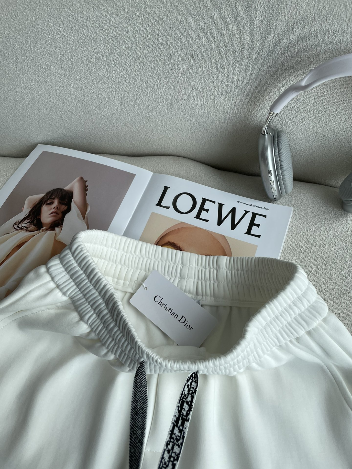 DIOR 2025秋冬最新休闲裤 内里加绒，非常保暖！版型超赞，能很好的修复各种腿型，非常个性！柔软排汗