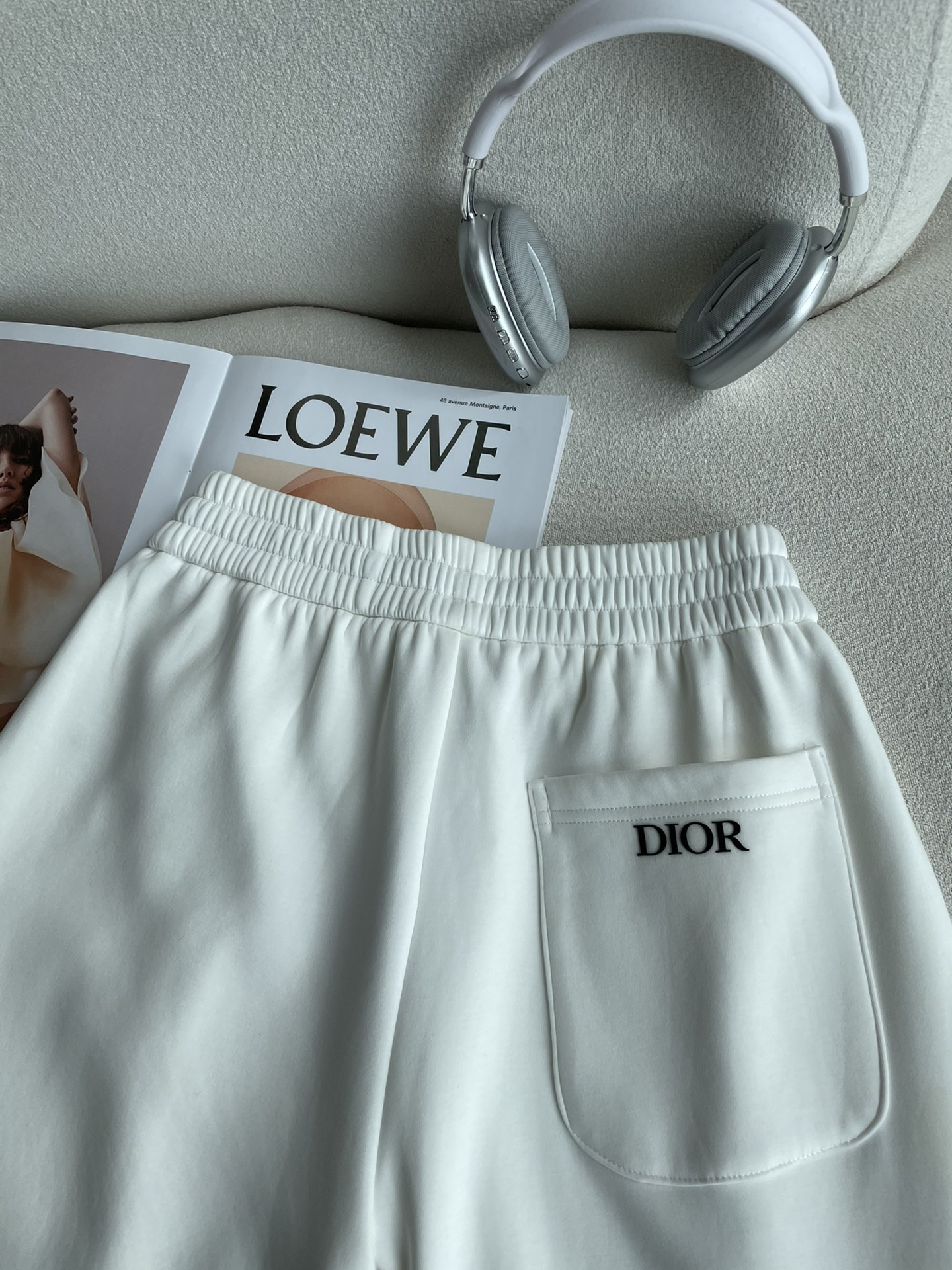 DIOR 2025秋冬最新休闲裤 内里加绒，非常保暖！版型超赞，能很好的修复各种腿型，非常个性！柔软排汗