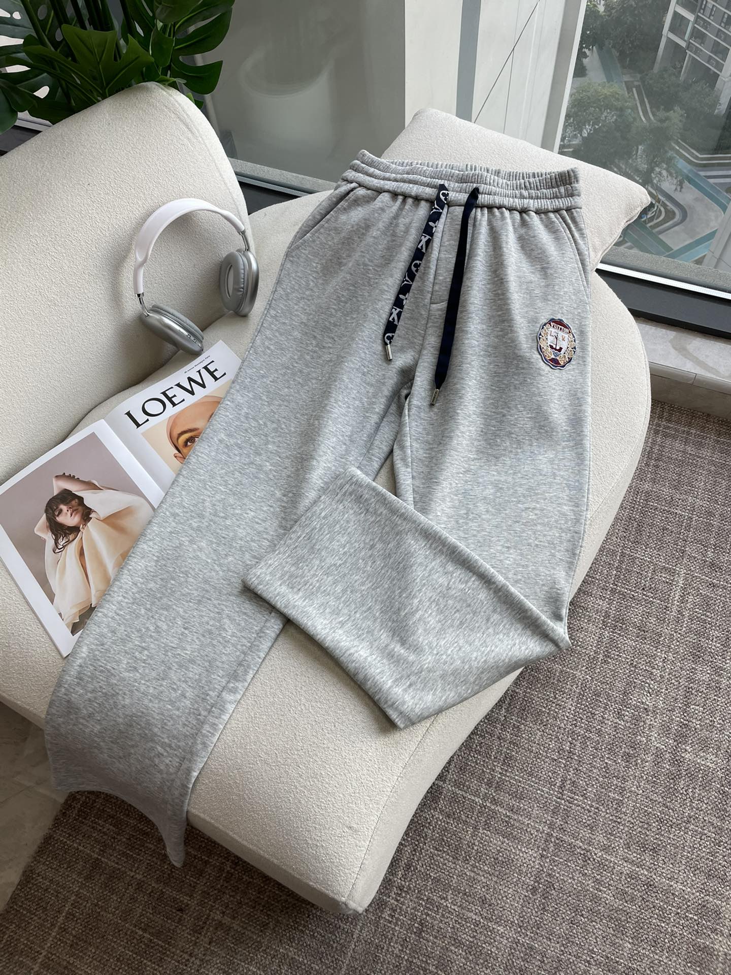 LV 2025秋冬最新休闲裤 内里加绒，非常保暖！版型超赞，能很好的修复各种腿型，非常个性！柔软排汗，舒