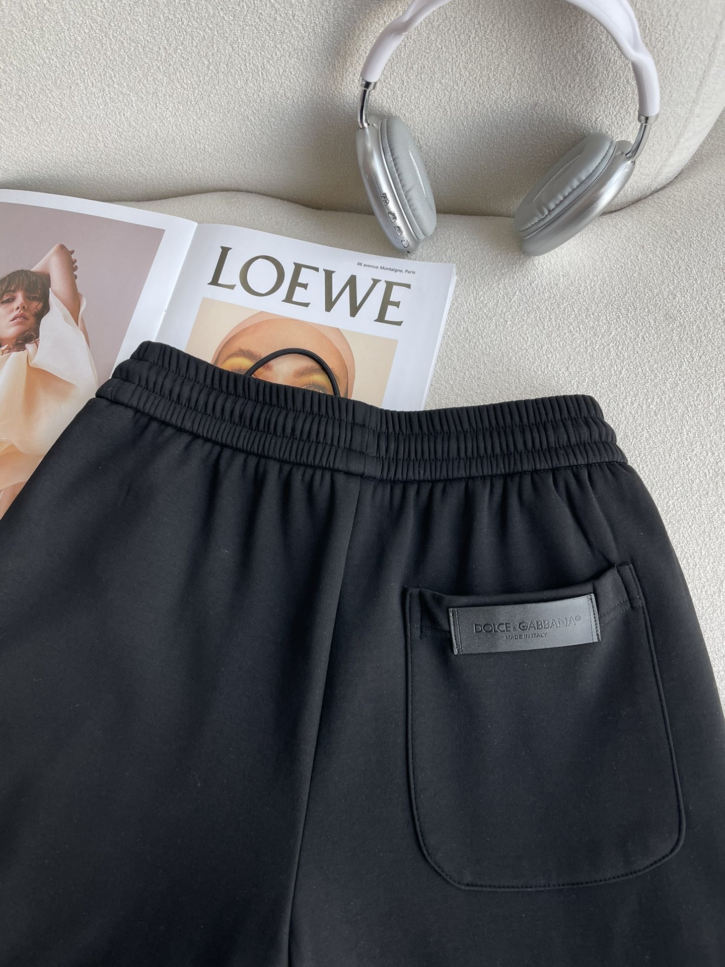 DG 2025秋冬最新休闲裤 内里加绒，非常保暖！版型超赞，能很好的修复各种腿型，非常个性！柔软排汗，舒