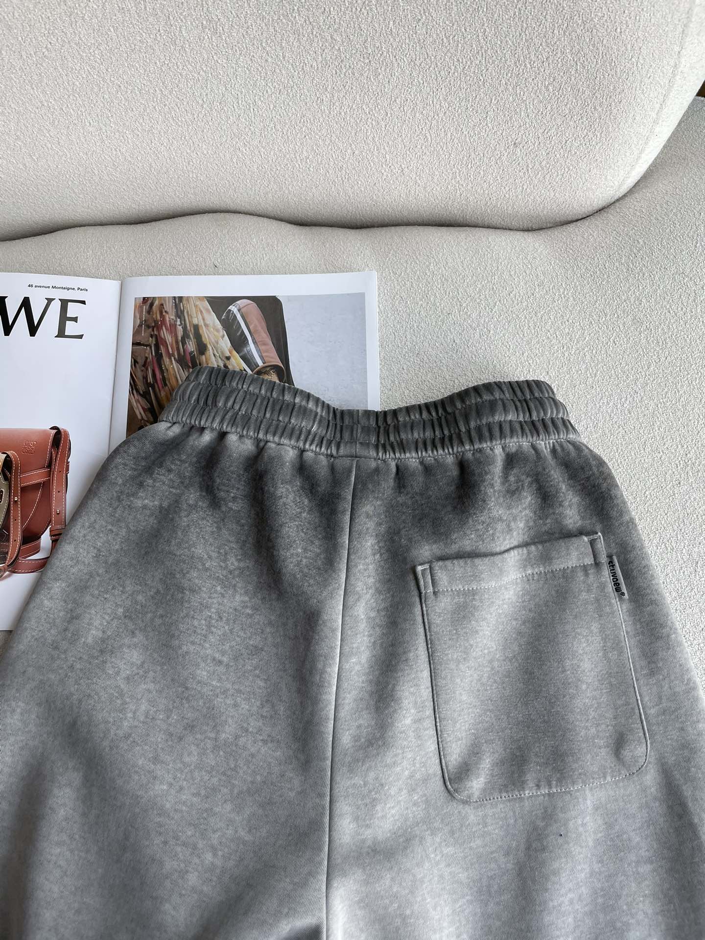 巴黎世家 2025秋冬最新系列男士加厚休闲裤！内里加绒，非常保暖，北方的宝子们赶紧备上！采用客供弹力柔棉