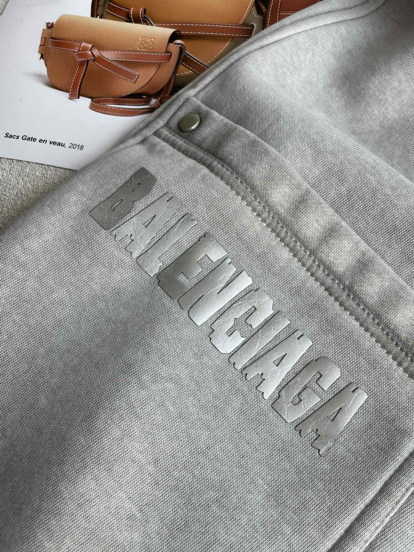 巴黎世家 2025秋冬最新系列男士加厚休闲裤！内里加绒，非常保暖，北方的宝子们赶紧备上！采用客供弹力柔棉