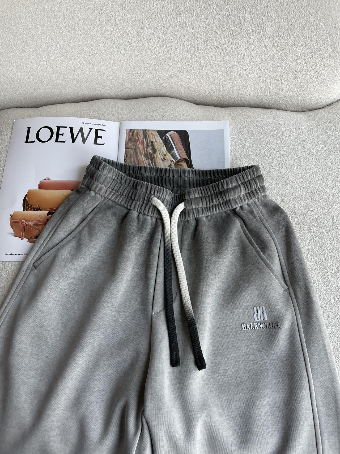 巴黎世家 2025秋冬最新系列男士加厚休闲裤！内里加绒，非常保暖，北方的宝子们赶紧备上！采用客供弹力柔棉