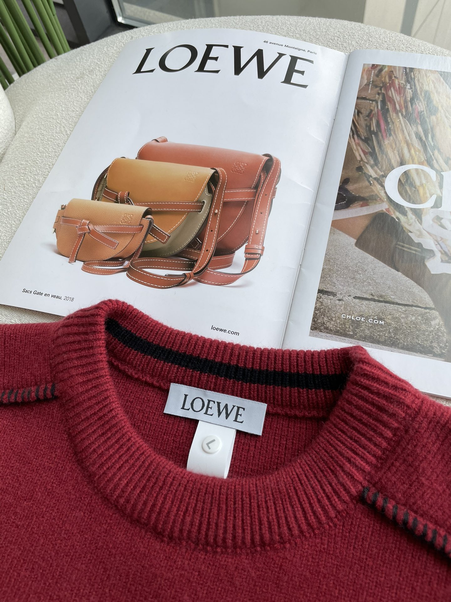 Loewe 秋冬季毛衣！简约慵懒秋冬氛围感”低保和的色系 低调又耐看干净利落剪裁 搭配不同单品不违和亮眼