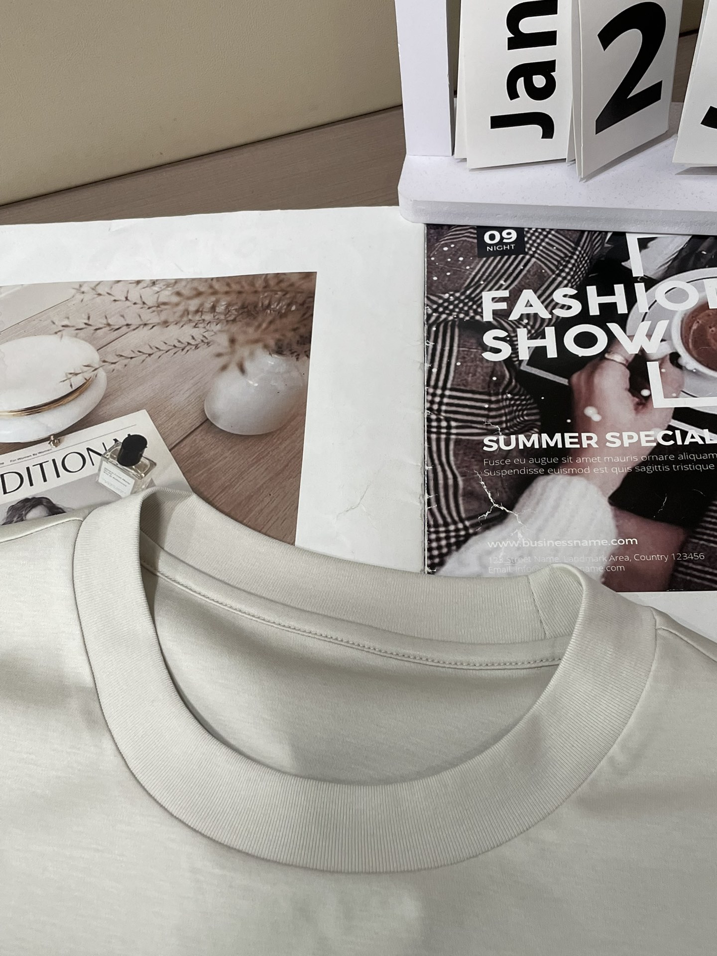 2026春夏新款首发专柜最新款短袖圆领T恤 高端订制 设计前卫时尚！品牌logo重工艺设计 高端定制百分