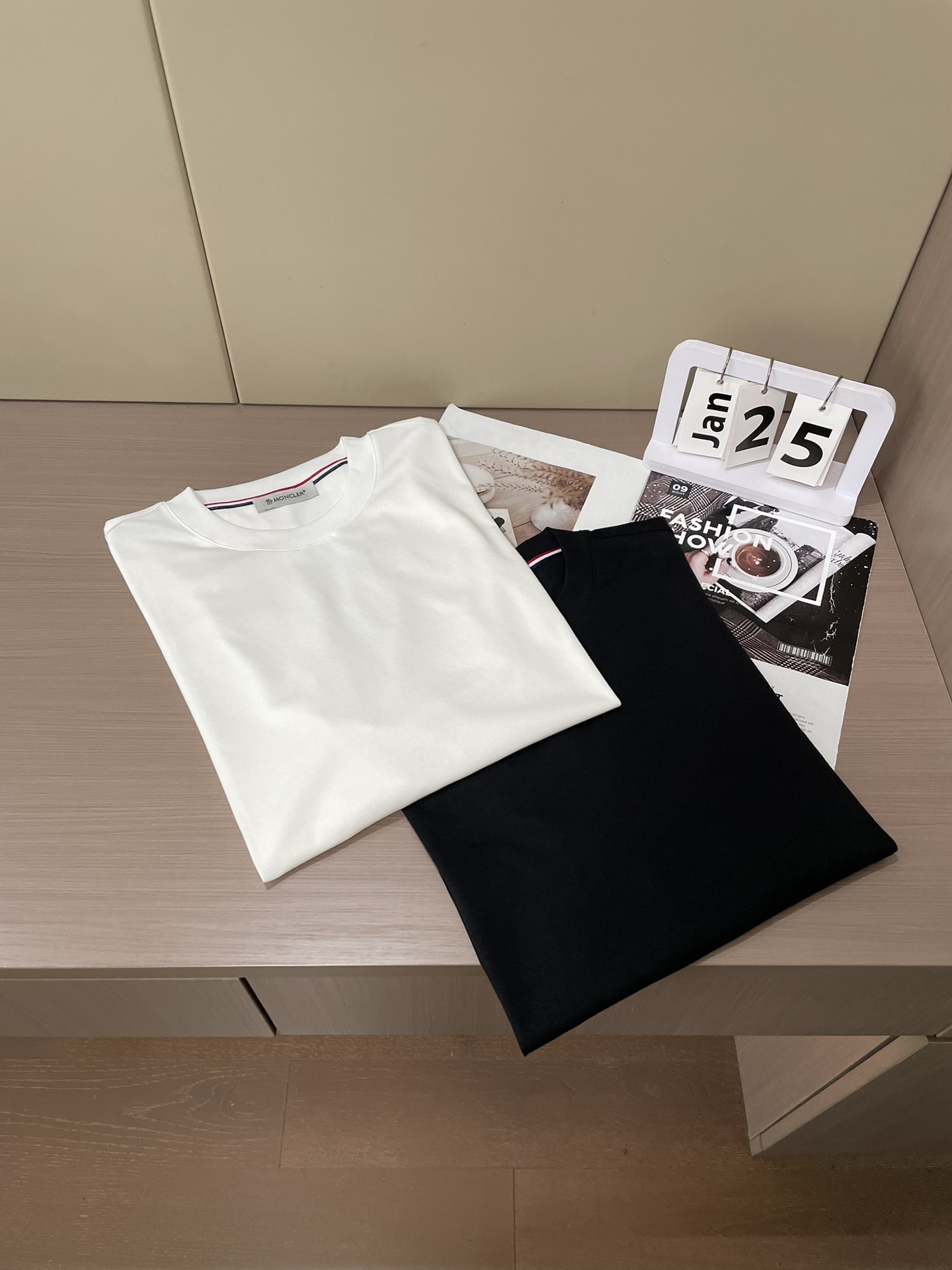 （两件一盒装）超高性价比TB 2026春夏新款首发专柜最新款短袖圆领T恤 高端订制 设计前卫时尚！品牌l