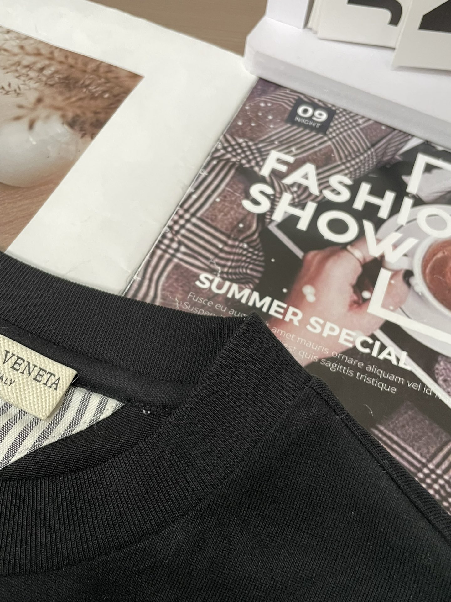 BV 2026春夏新款首发专柜最新款短袖圆领T恤 高端订制 设计前卫时尚！品牌logo重工艺设计 高端定