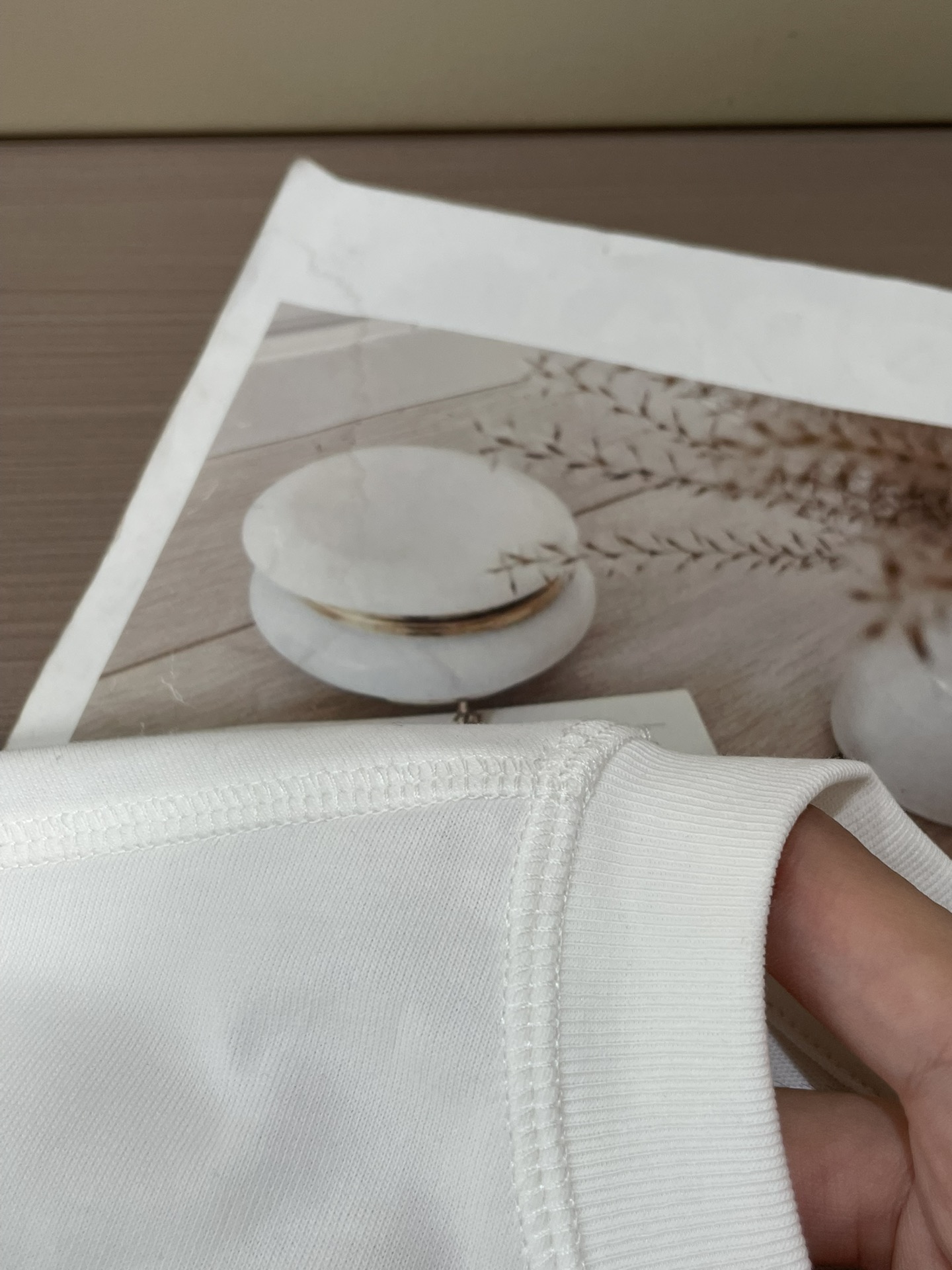 wang 2026春夏新款首发专柜最新款短袖圆领T恤 高端订制 设计前卫时尚！品牌logo重工艺设计 高