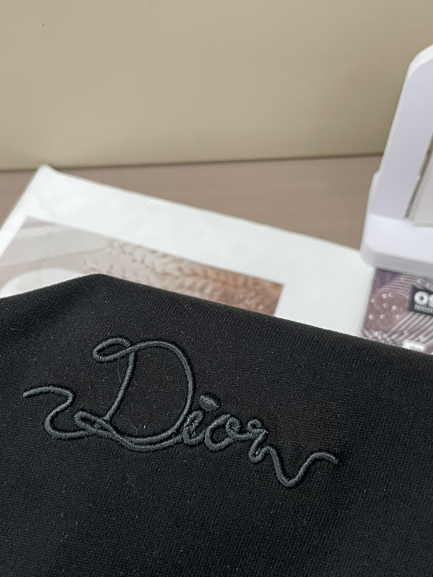 Dior 2026春夏新款首发专柜最新款短袖圆领T恤 高端订制 设计前卫时尚！品牌logo重工艺设计 高