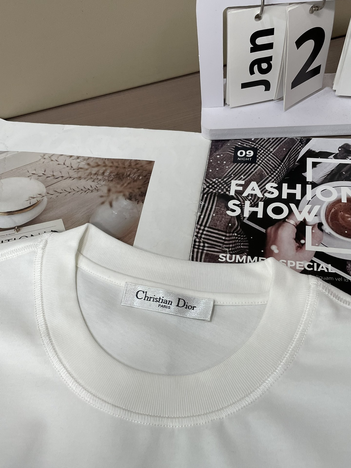 Dior 2026春夏新款首发专柜最新款短袖圆领T恤 高端订制 设计前卫时尚！品牌logo重工艺设计 高