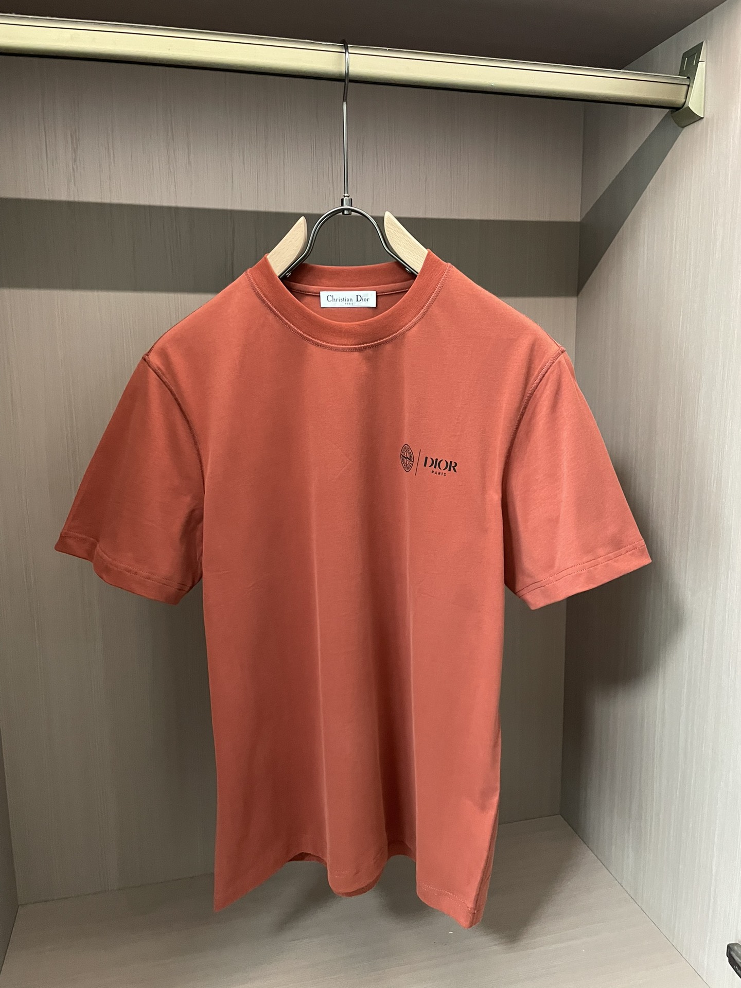 Dior 2026春夏新款首发专柜最新款短袖圆领T恤 高端订制 设计前卫时尚！品牌logo重工艺设计 高