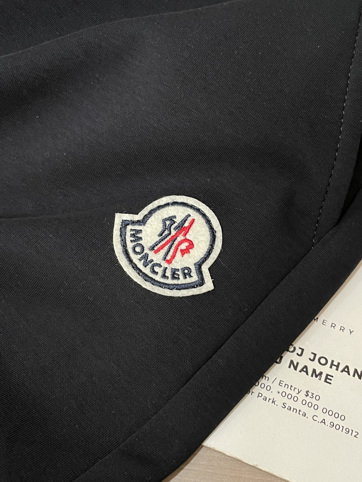 蒙口 2026最新系列男士休闲裤！采用客供弹力柔棉材质，柔软细腻，手感绝佳！品牌格调一览无余！极简主义设