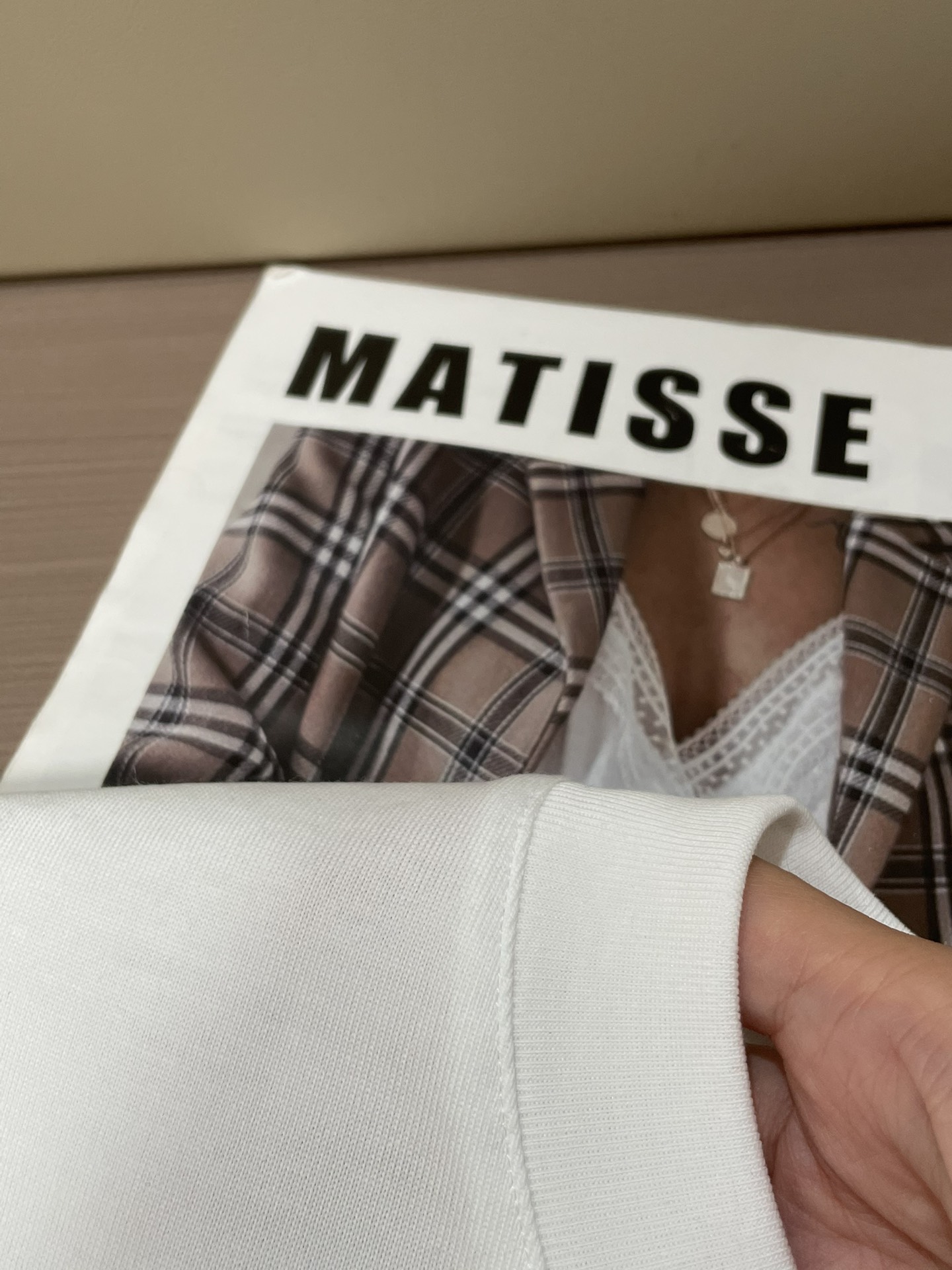 Loewe 2026春夏新款首发专柜最新款短袖圆领T恤 高端订制 设计前卫时尚！品牌logo重工艺设计 