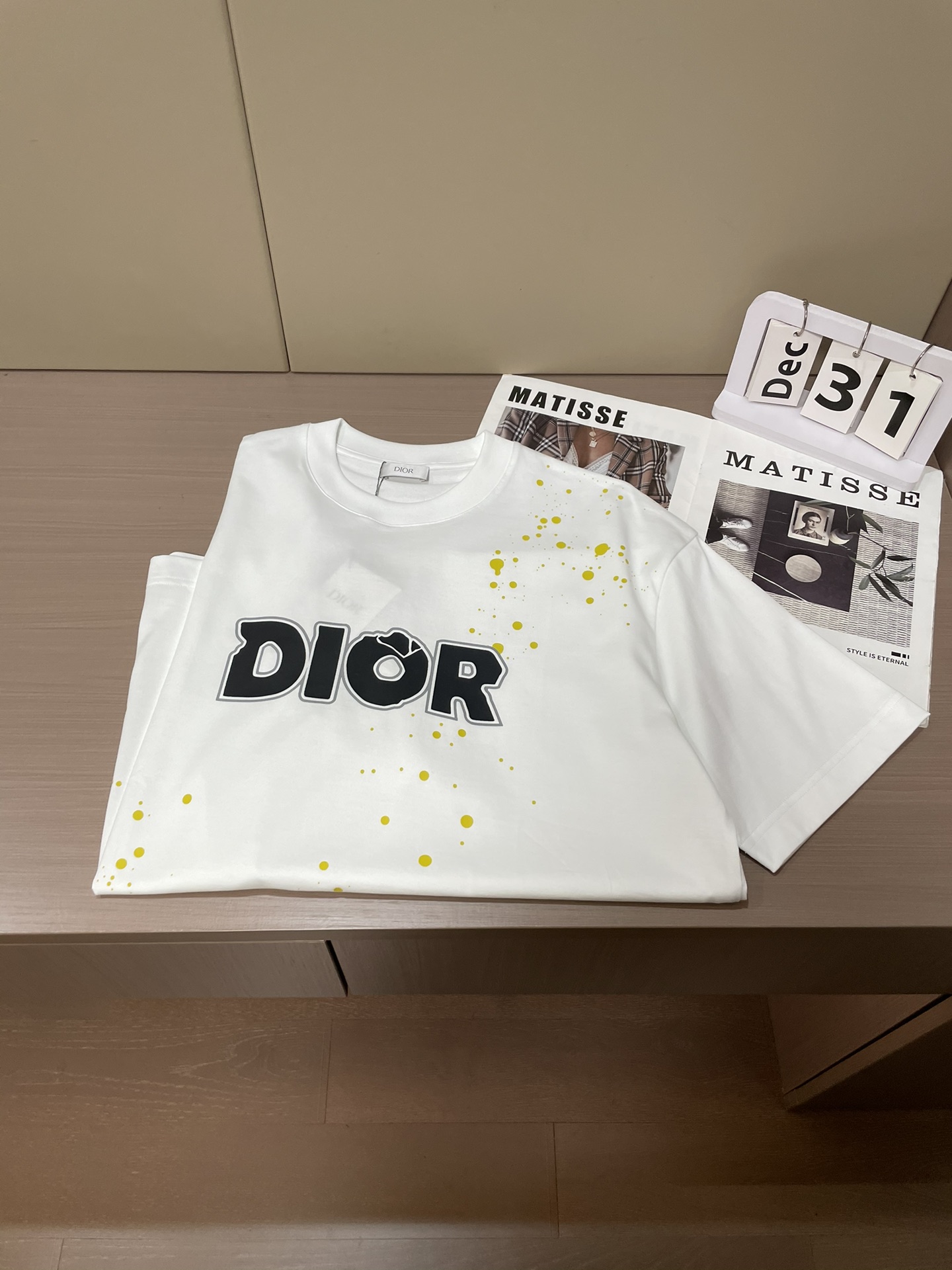 Dior 2026春夏新款首发专柜最新款短袖圆领T恤 高端订制 设计前卫时尚！品牌logo重工艺设计 高
