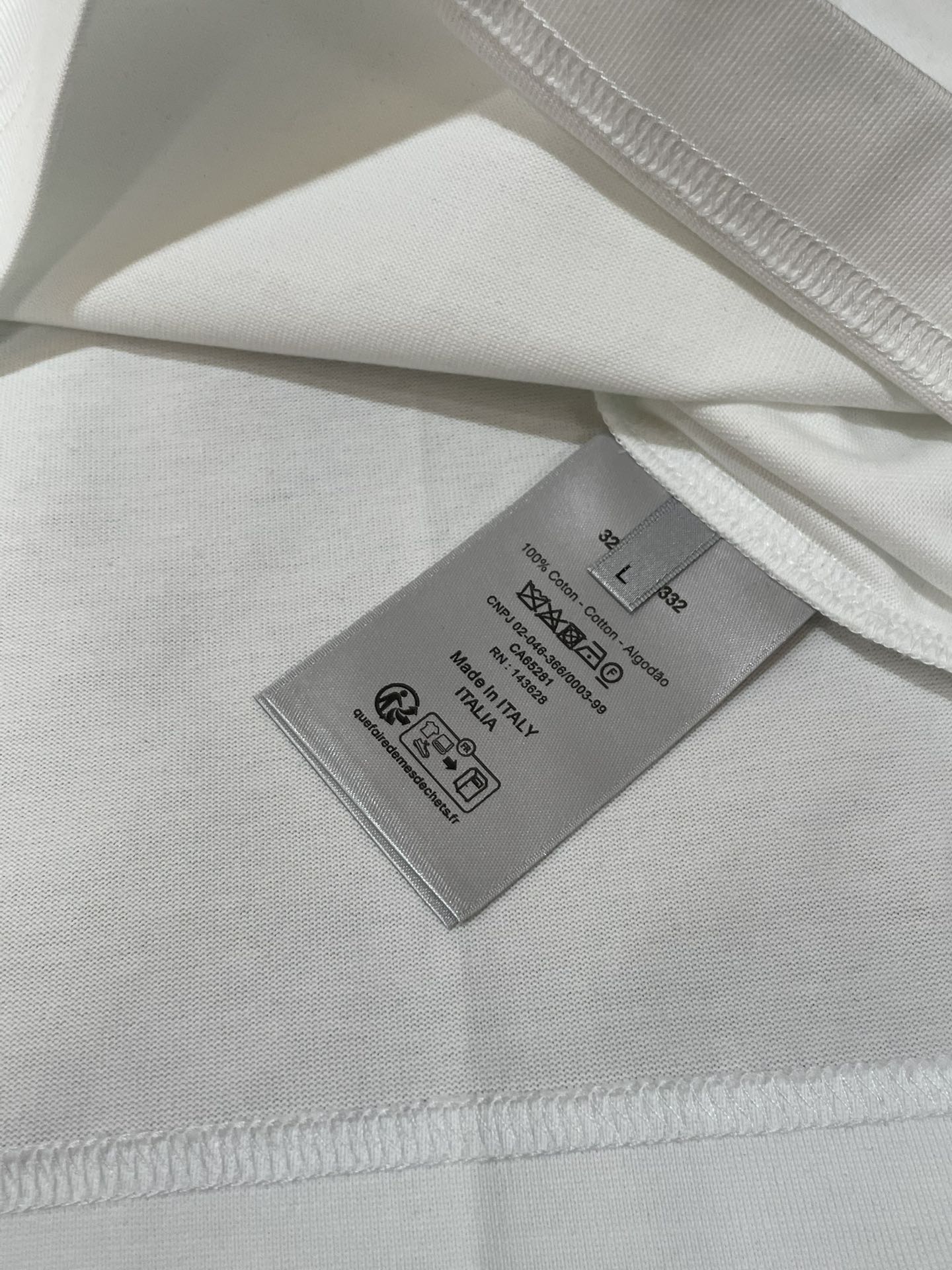 Dior 2026春夏新款首发专柜最新款短袖圆领T恤 高端订制 设计前卫时尚！品牌logo重工艺设计 高