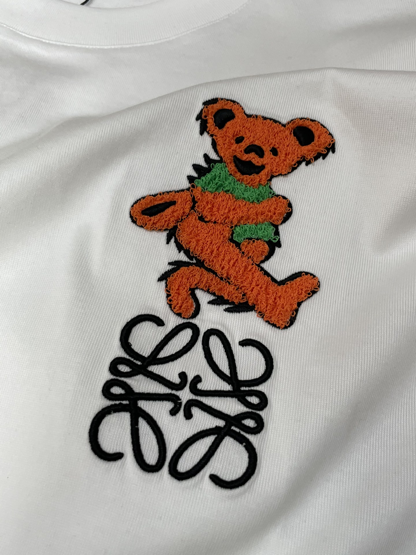 Loewe 2026春夏新款首发专柜最新款短袖圆领T恤 高端订制 设计前卫时尚！品牌logo重工艺设计 