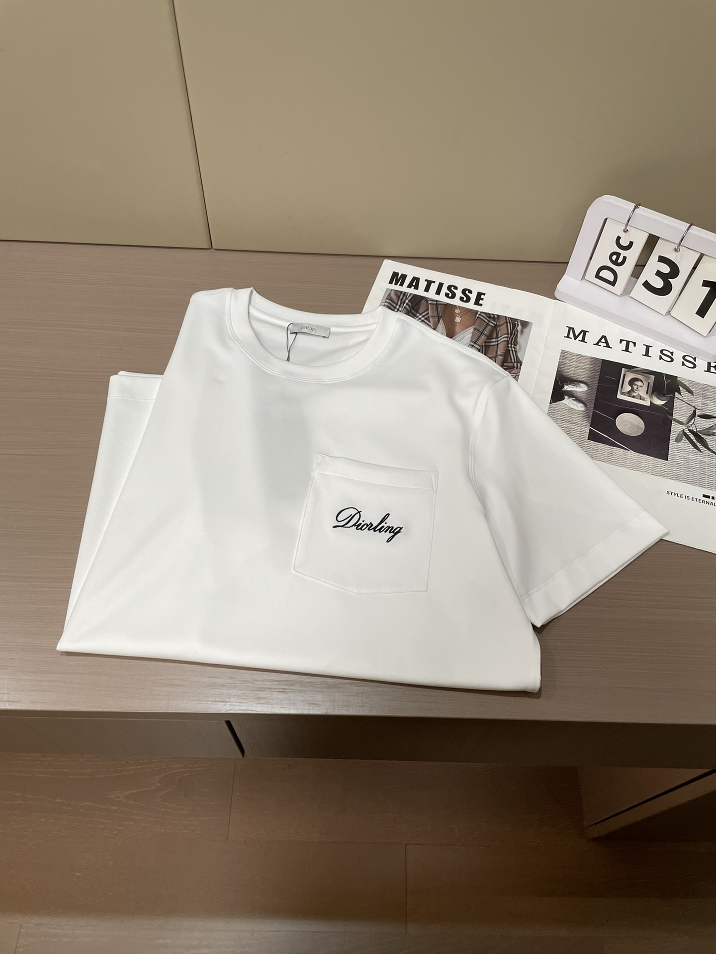 Dior 2026春夏新款首发专柜最新款短袖圆领T恤 高端订制 设计前卫时尚！品牌logo重工艺设计 高