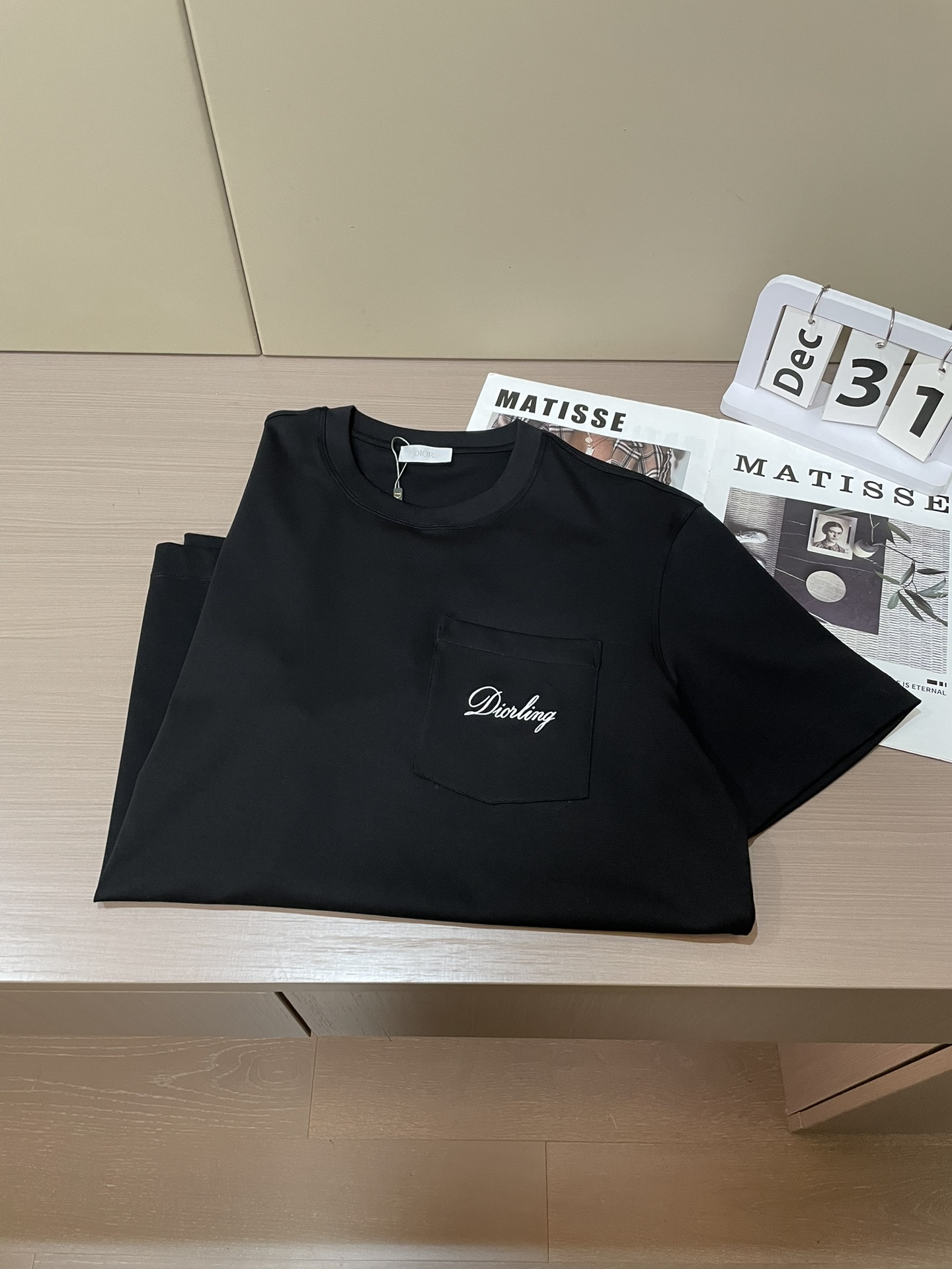 Dior 2026春夏新款首发专柜最新款短袖圆领T恤 高端订制 设计前卫时尚！品牌logo重工艺设计 高