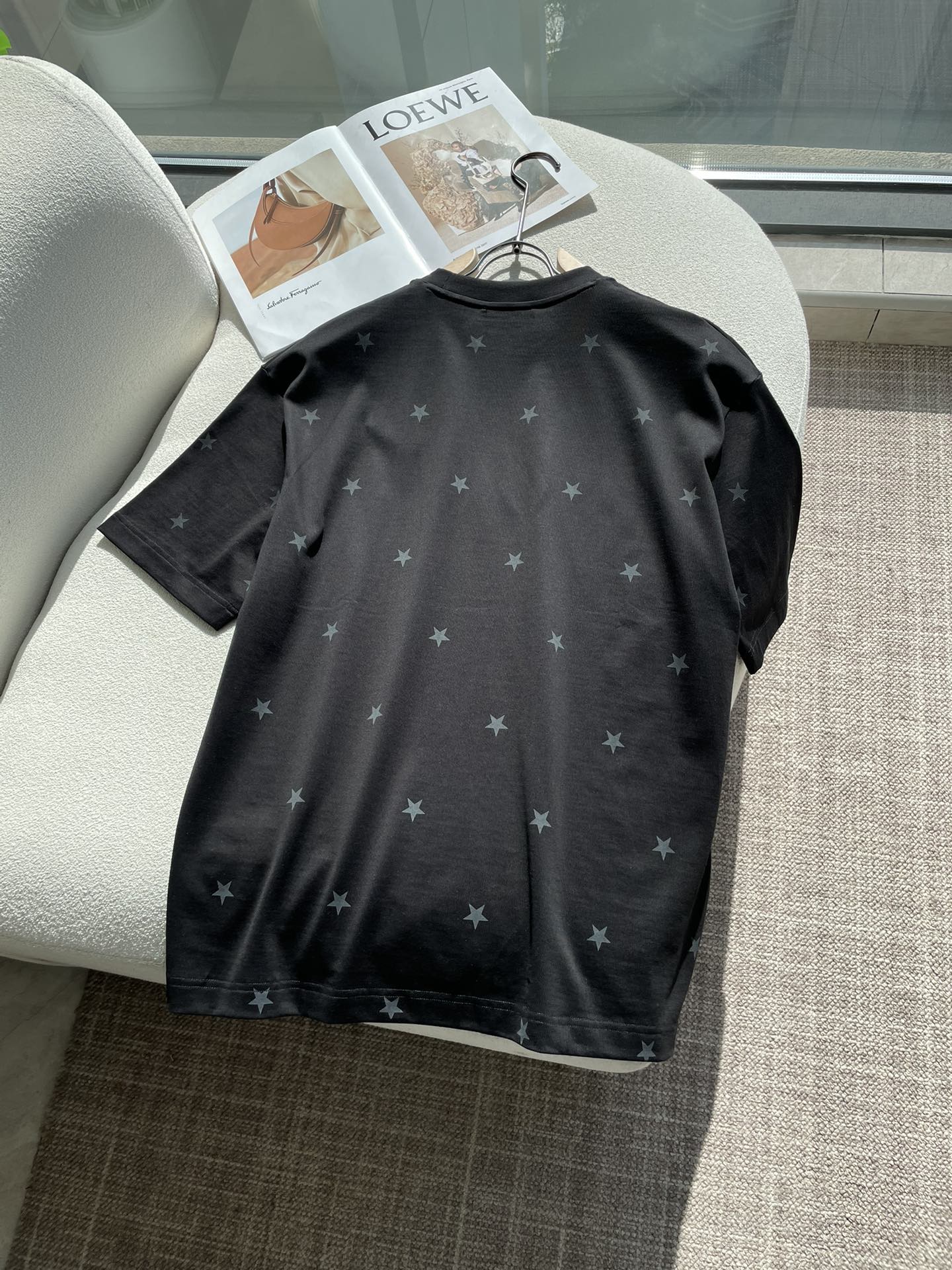 纪梵希 2026春夏新款首发专柜最新款短袖圆领T恤 高端订制 设计前卫时尚！品牌logo重工艺设计 高端