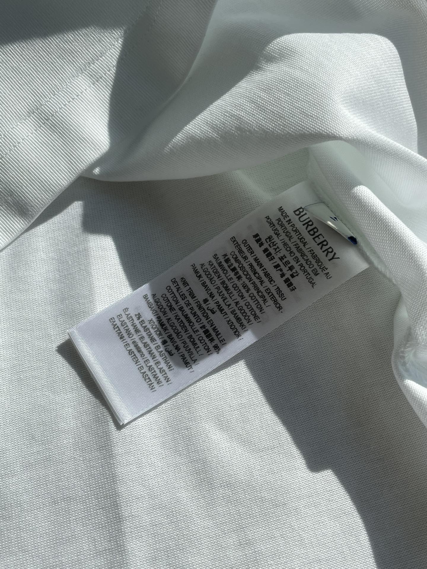 BUR 2026春夏新款首发专柜最新款短袖圆领T恤 高端订制 设计前卫时尚！品牌logo重工艺设计 高端