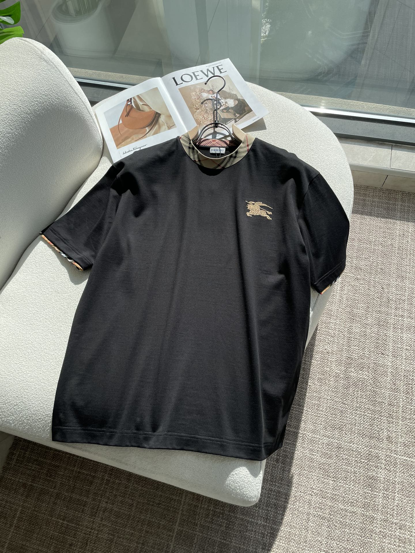 BUR 2026春夏新款首发专柜最新款短袖圆领T恤 高端订制 设计前卫时尚！品牌logo重工艺设计 高端