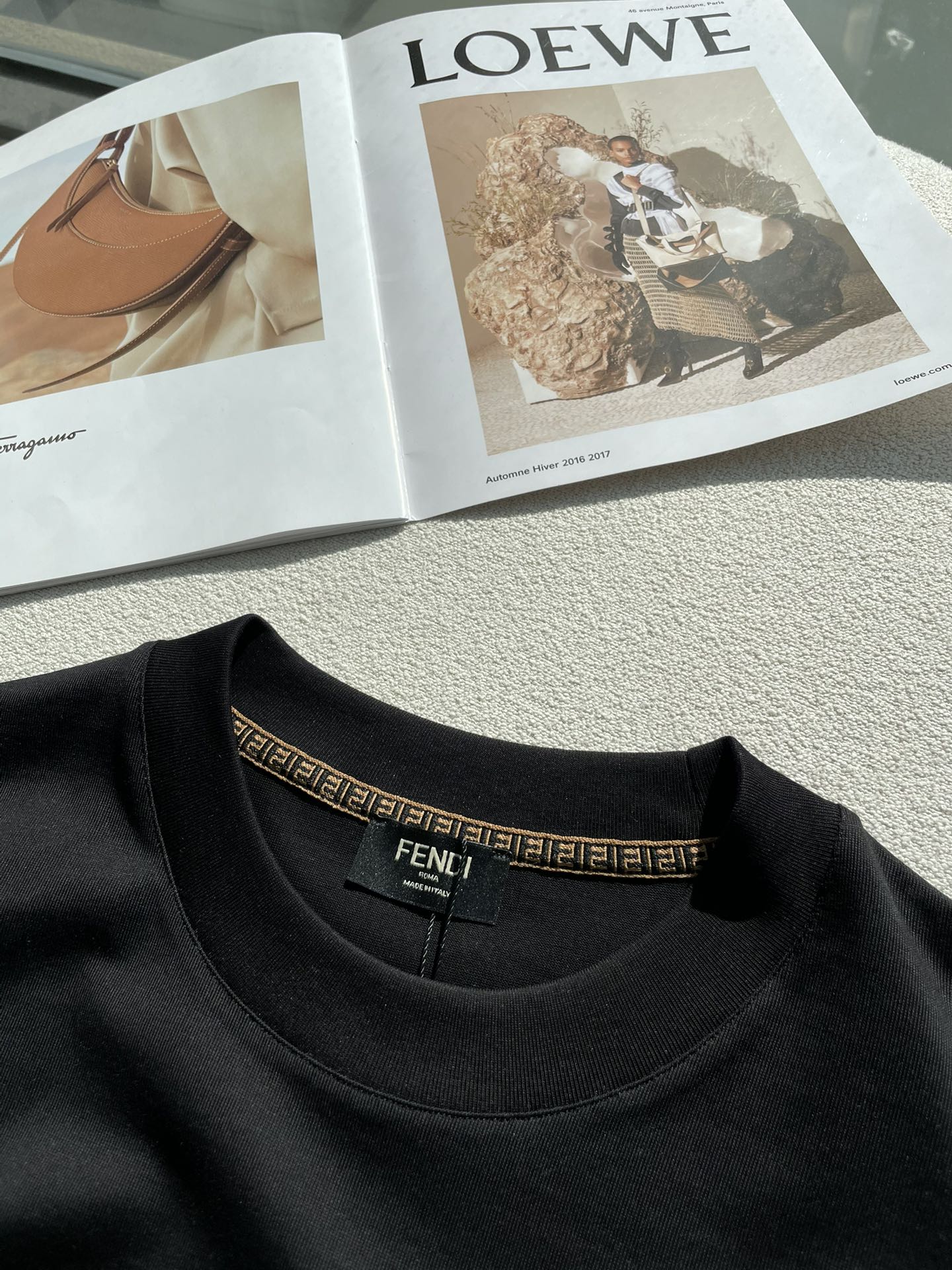 FD 2026春夏新款首发专柜最新款短袖圆领T恤 高端订制 设计前卫时尚！品牌logo重工艺设计 高端定