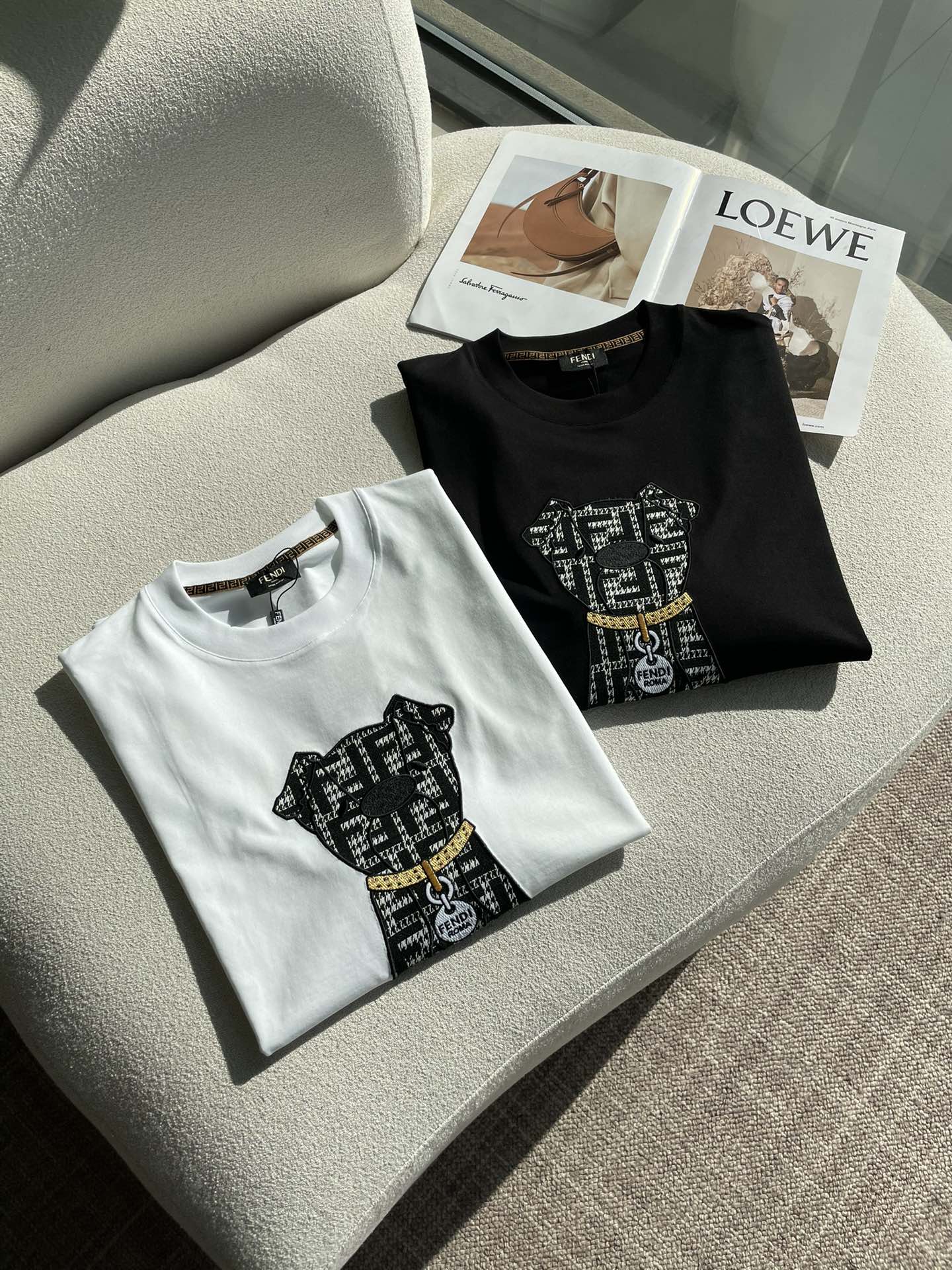 FD 2026春夏新款首发专柜最新款短袖圆领T恤 高端订制 设计前卫时尚！品牌logo重工艺设计 高端定