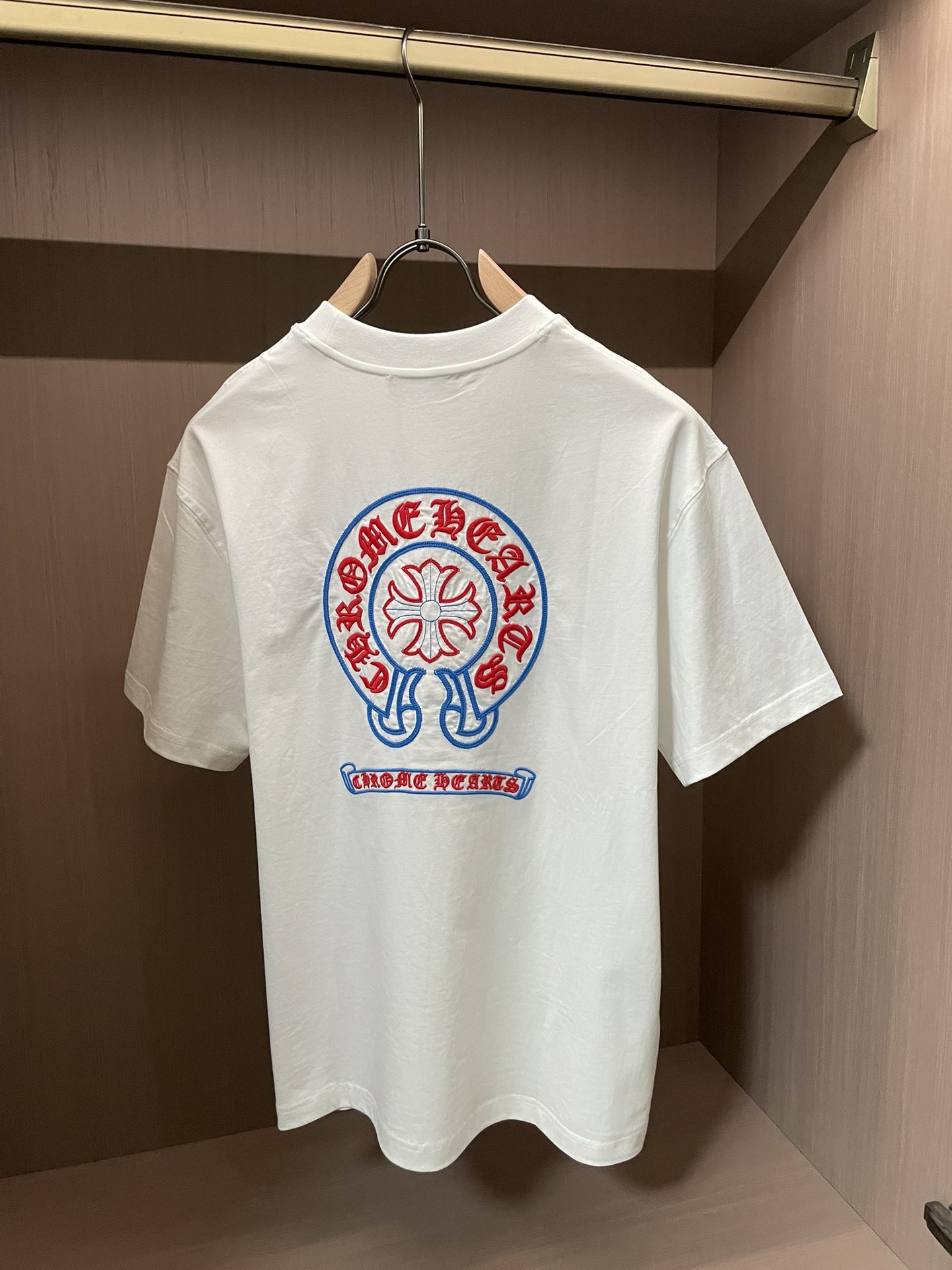 克罗心 2026春夏新款首发专柜最新款短袖圆领T恤 高端订制 设计前卫时尚！品牌logo重工艺设计 高端