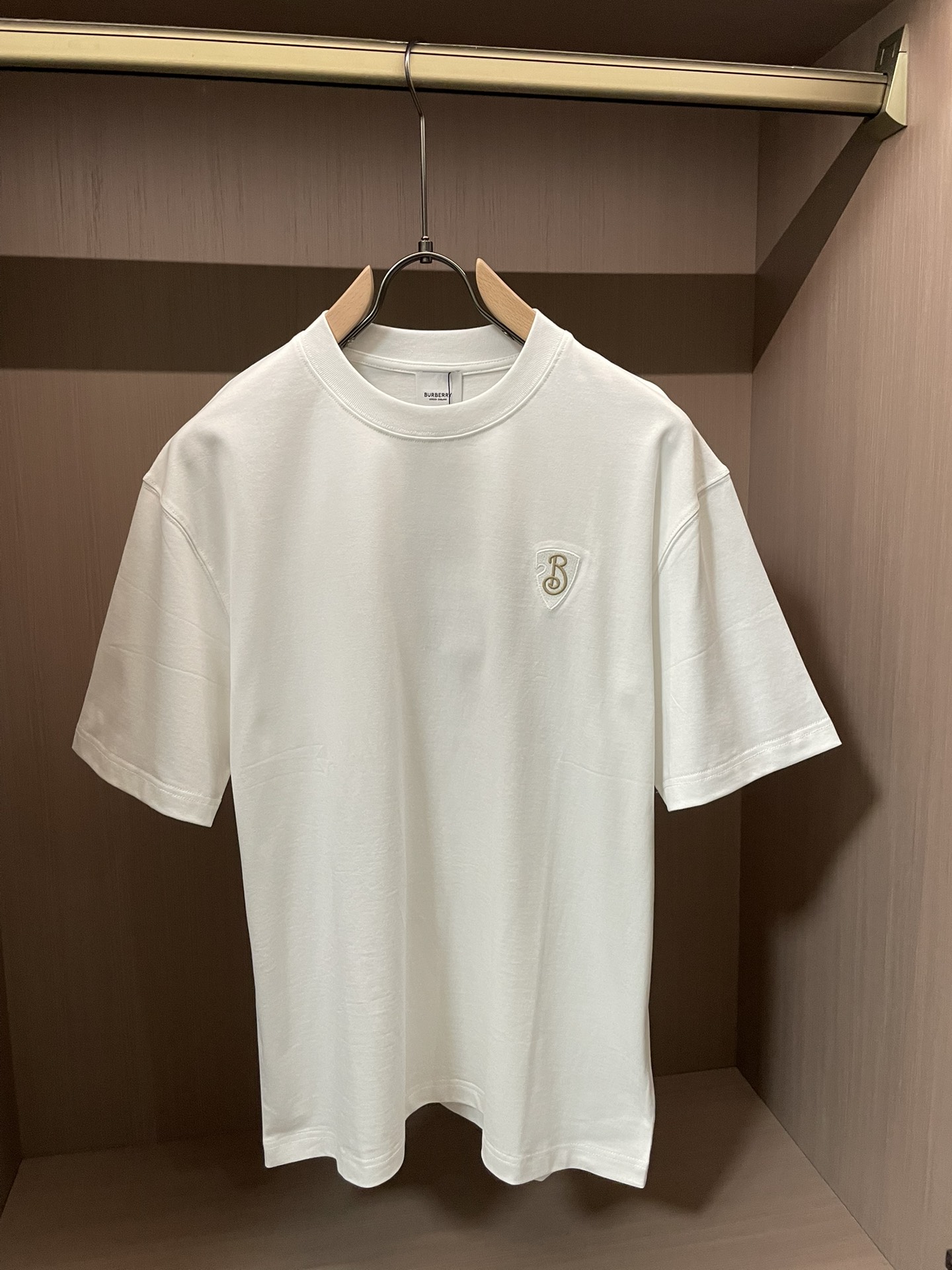 BUR 2026春夏新款首发专柜最新款短袖圆领T恤 高端订制 设计前卫时尚！品牌logo重工艺设计 高端
