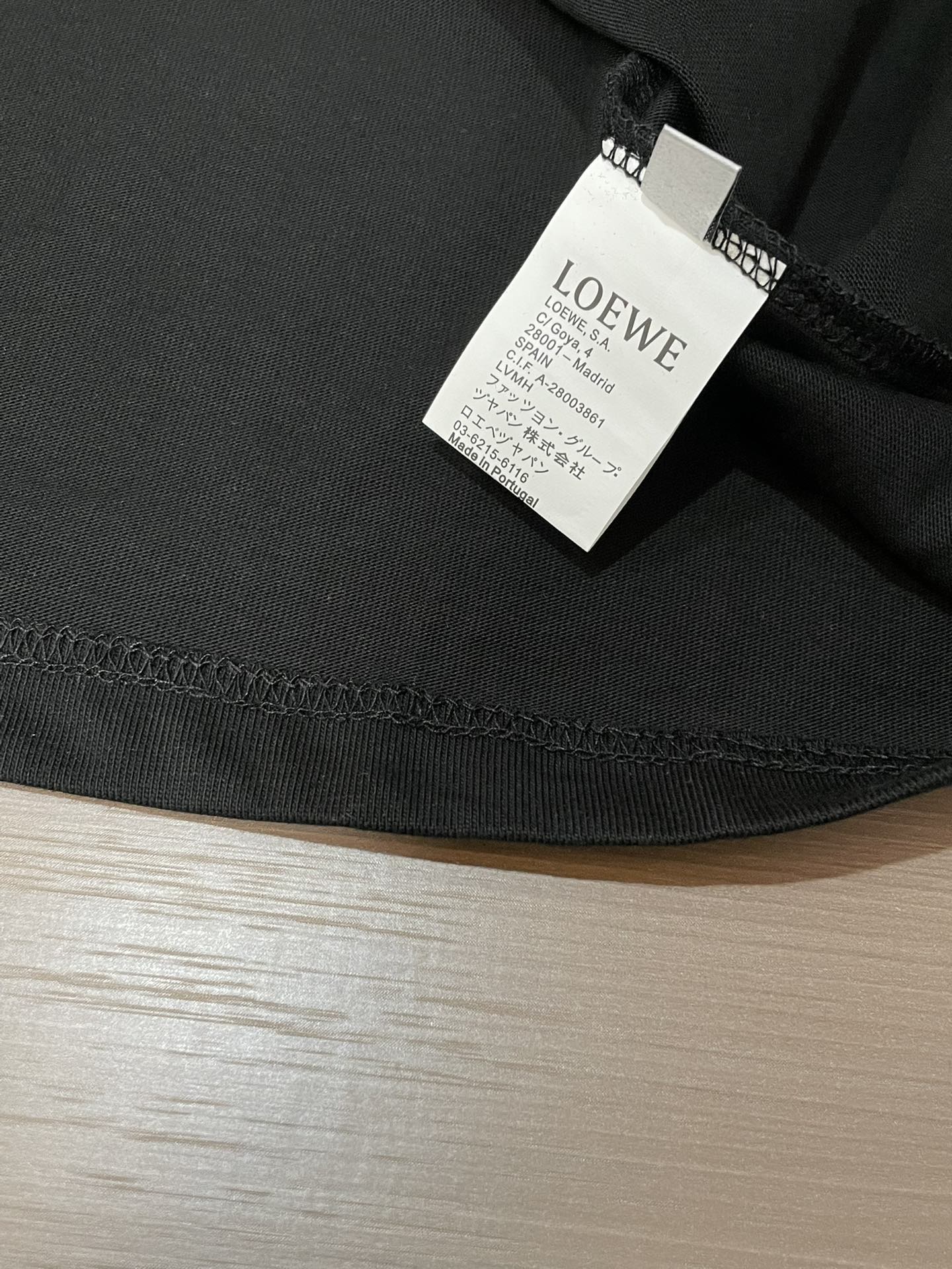 Loewe  2026春夏新款首发专柜最新款短袖圆领T恤 高端订制 设计前卫时尚！品牌logo重工艺设计