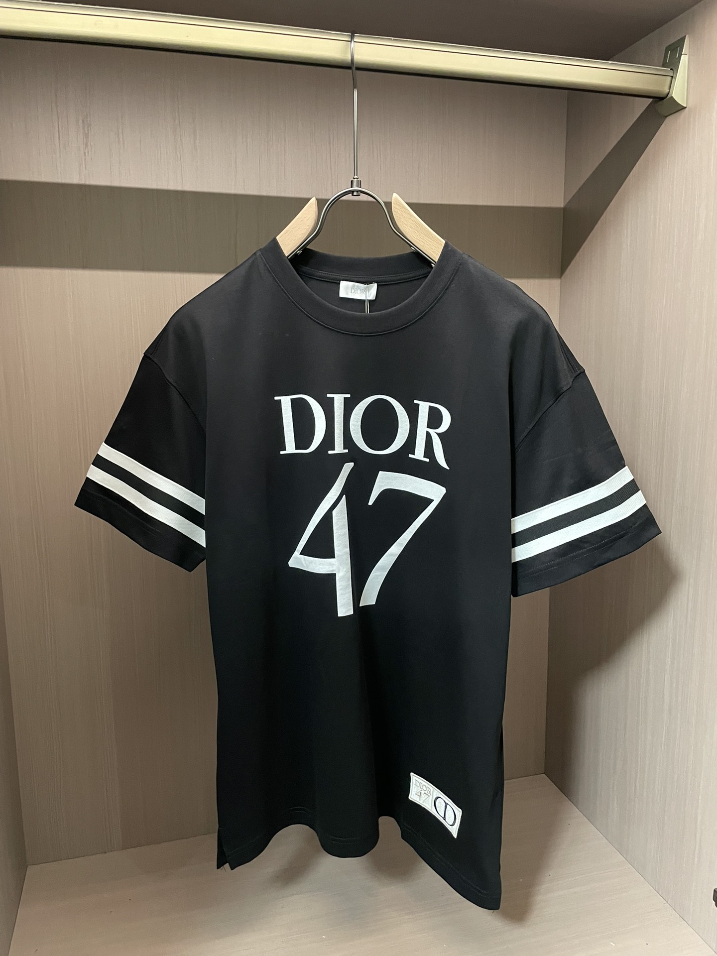 Dior 2026春夏新款首发专柜最新款短袖圆领T恤 高端订制 设计前卫时尚！品牌logo重工艺设计 高