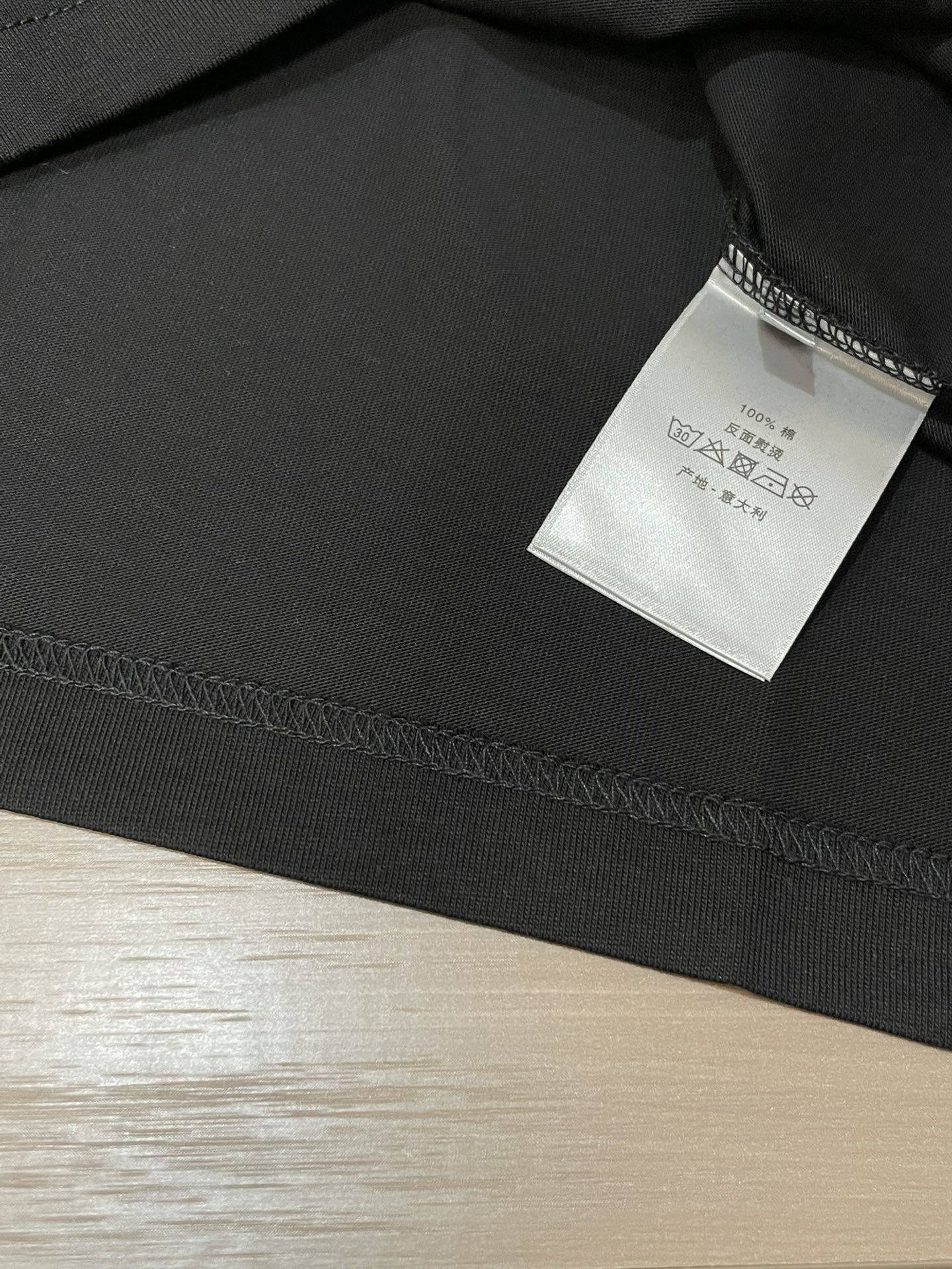 Dior 2026春夏新款首发专柜最新款短袖圆领T恤 高端订制 设计前卫时尚！品牌logo重工艺设计 高